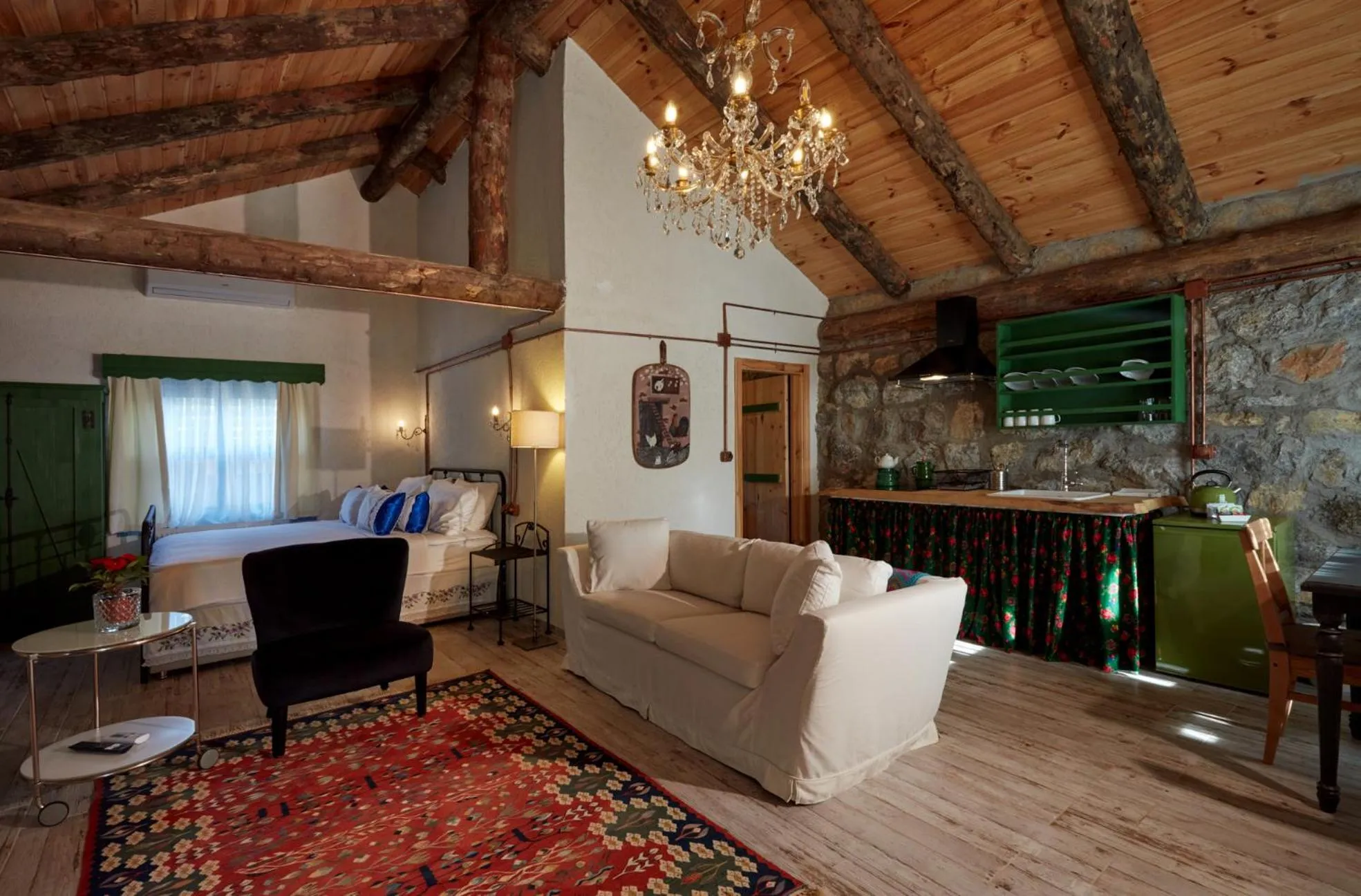 Living room in Dachas Cove Hotel