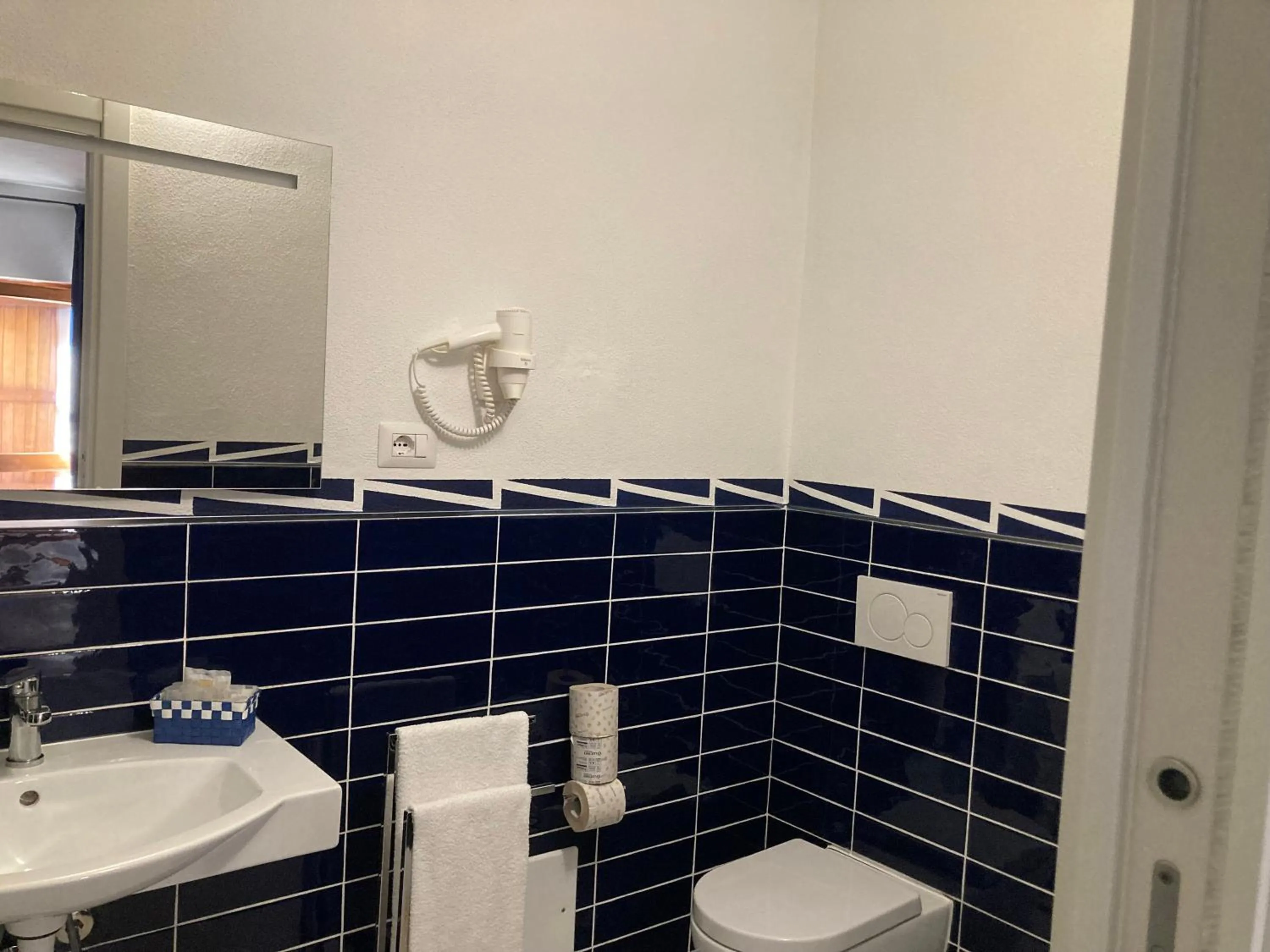 Bathroom in Cala Rosa Club Hotel