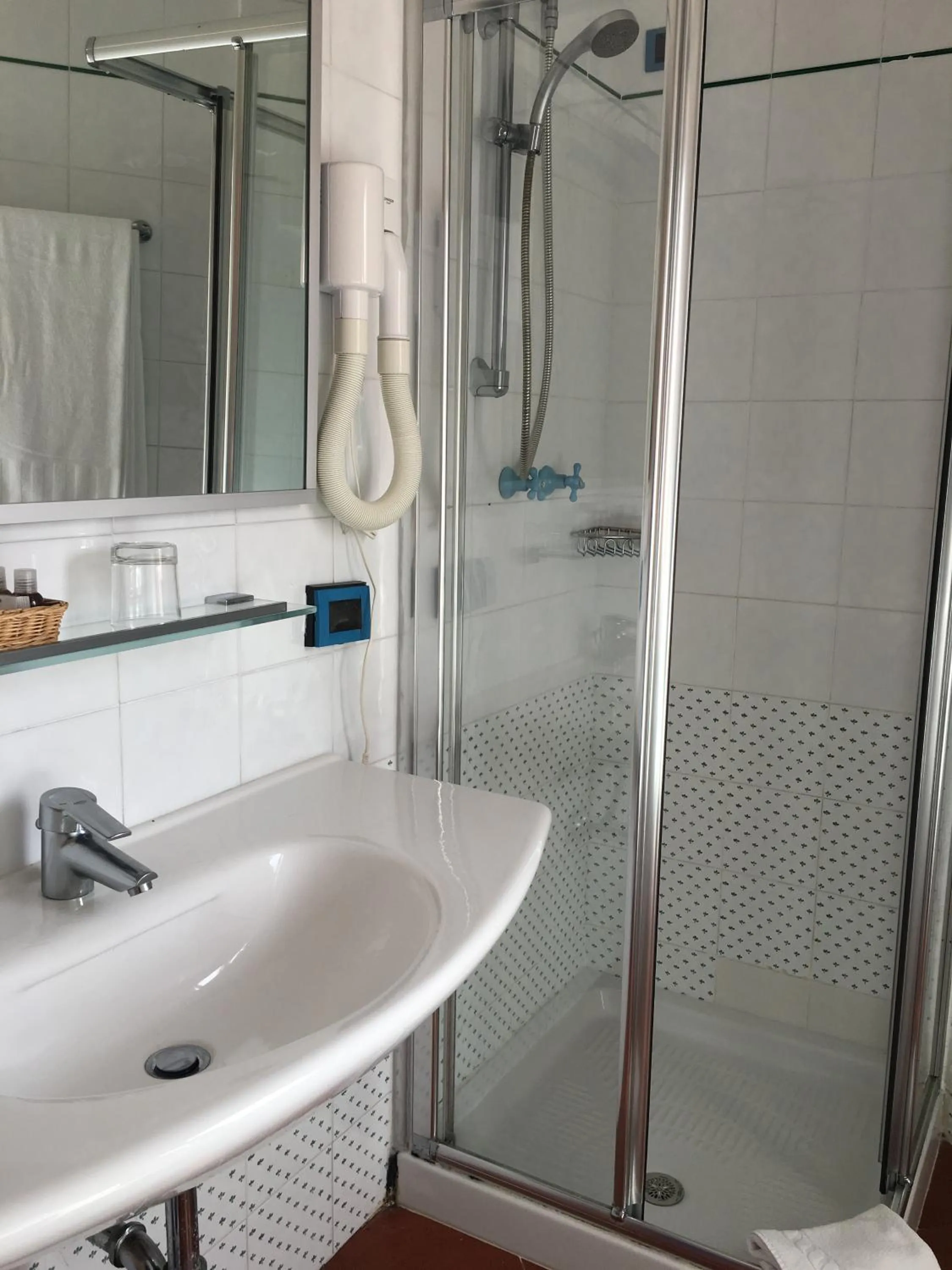 Bathroom in Cala Rosa Club Hotel