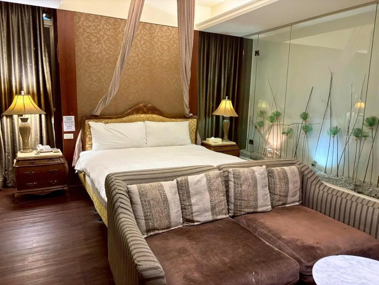 Bed in Langkei Motel