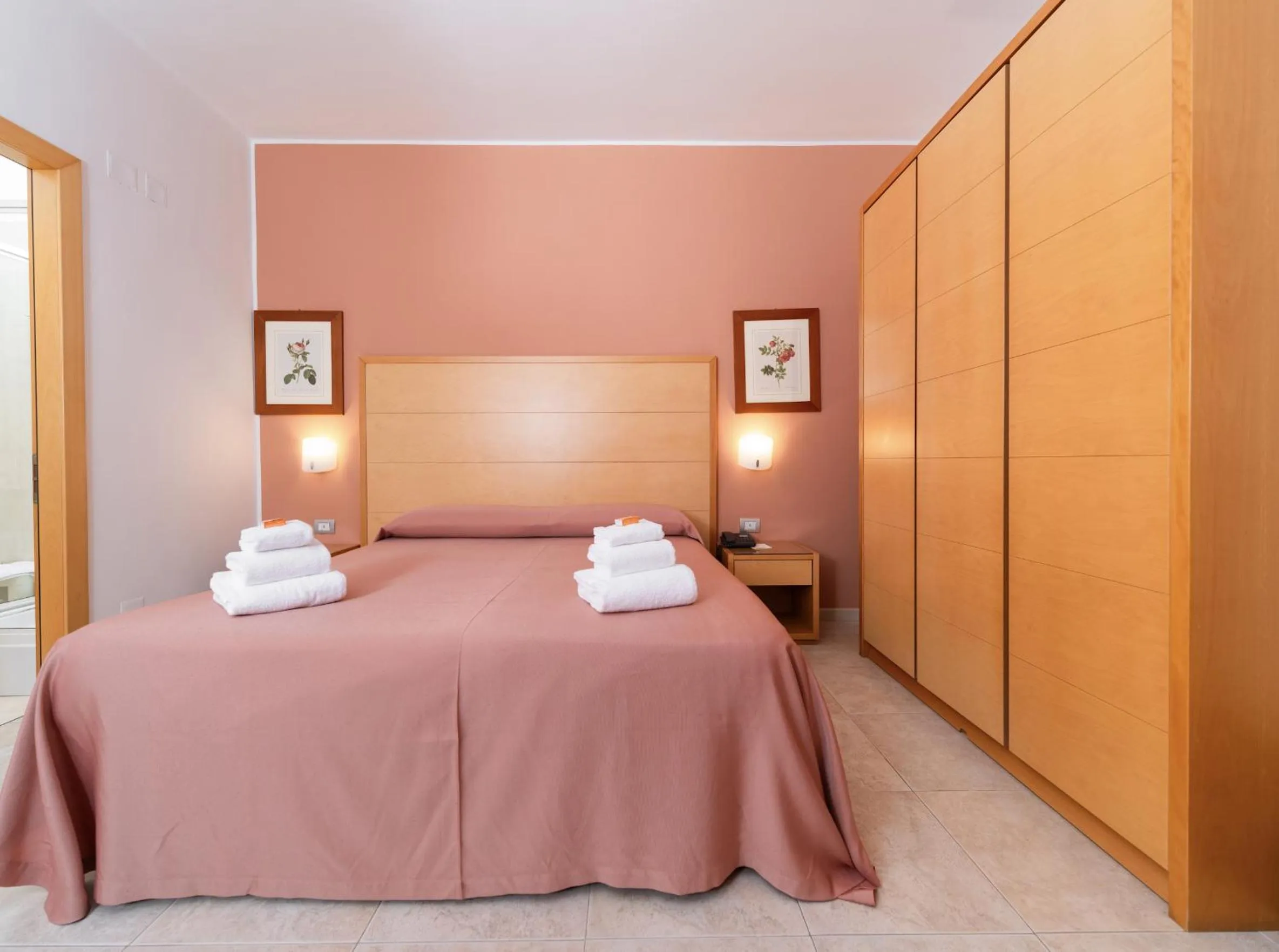 Photo of the whole room, Bed in Hotel Degli Aranci