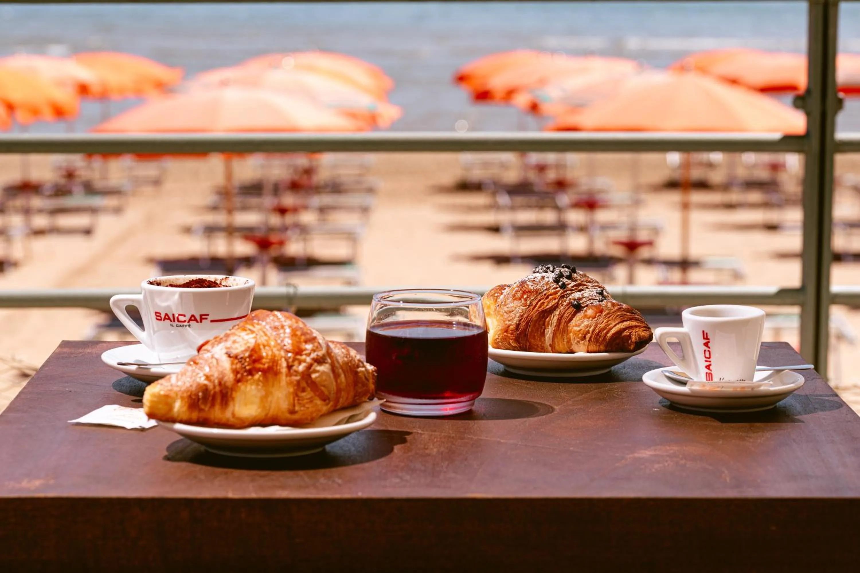 Restaurant/places to eat in Hotel Degli Aranci