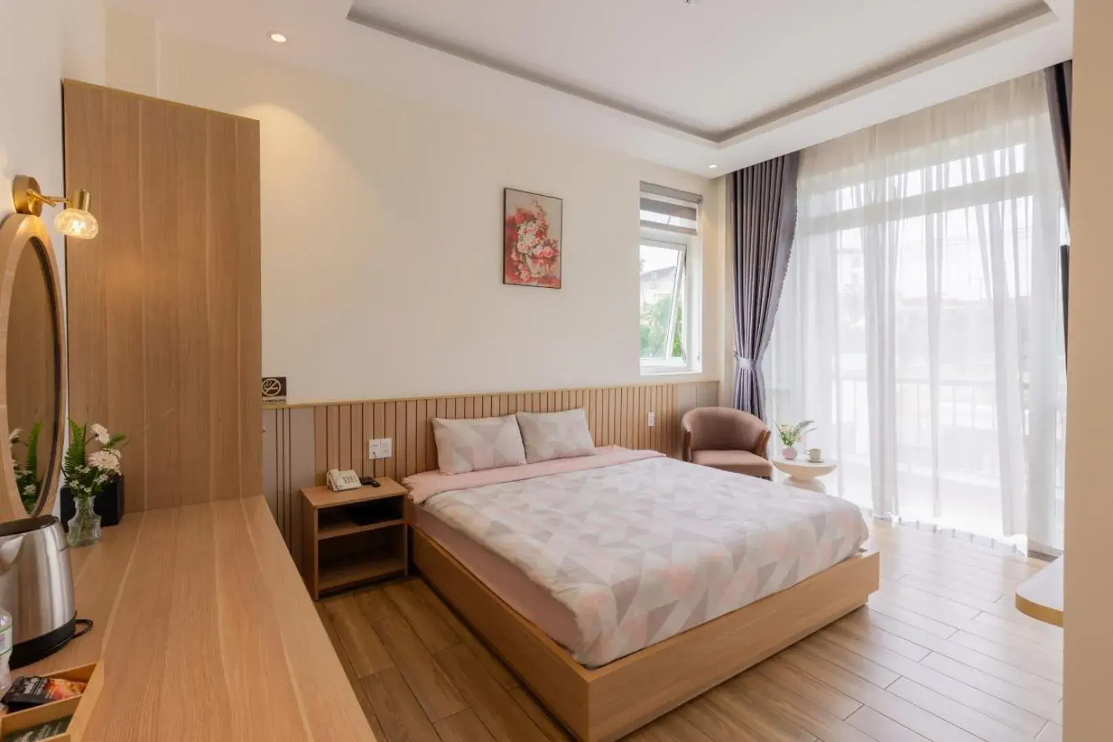 Superior Double Room in An Mai Boutique Hotel Superior Double Room in An Mai Boutique Hotel