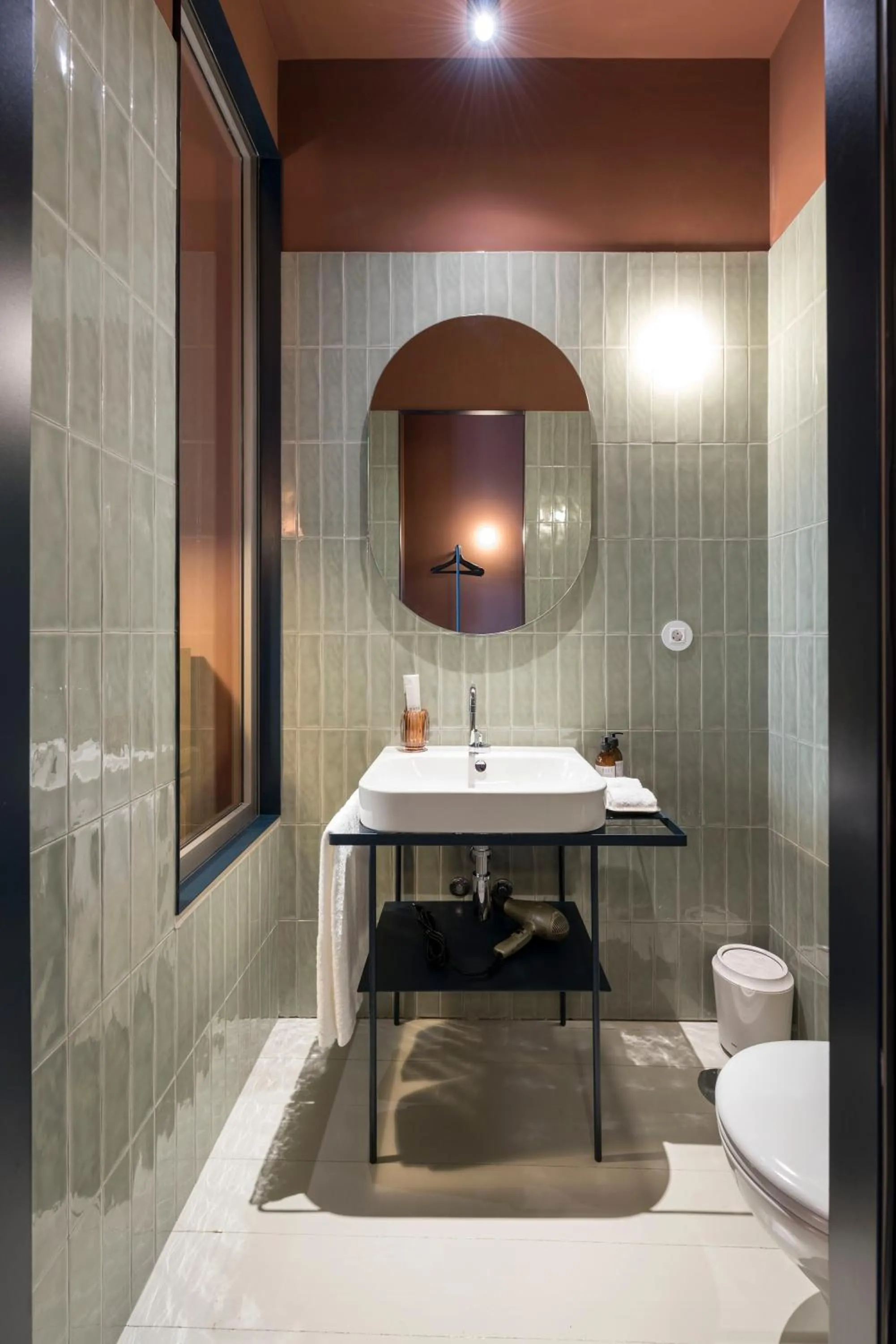 Toilet in Jardins do Porto - by Unlock Hotels