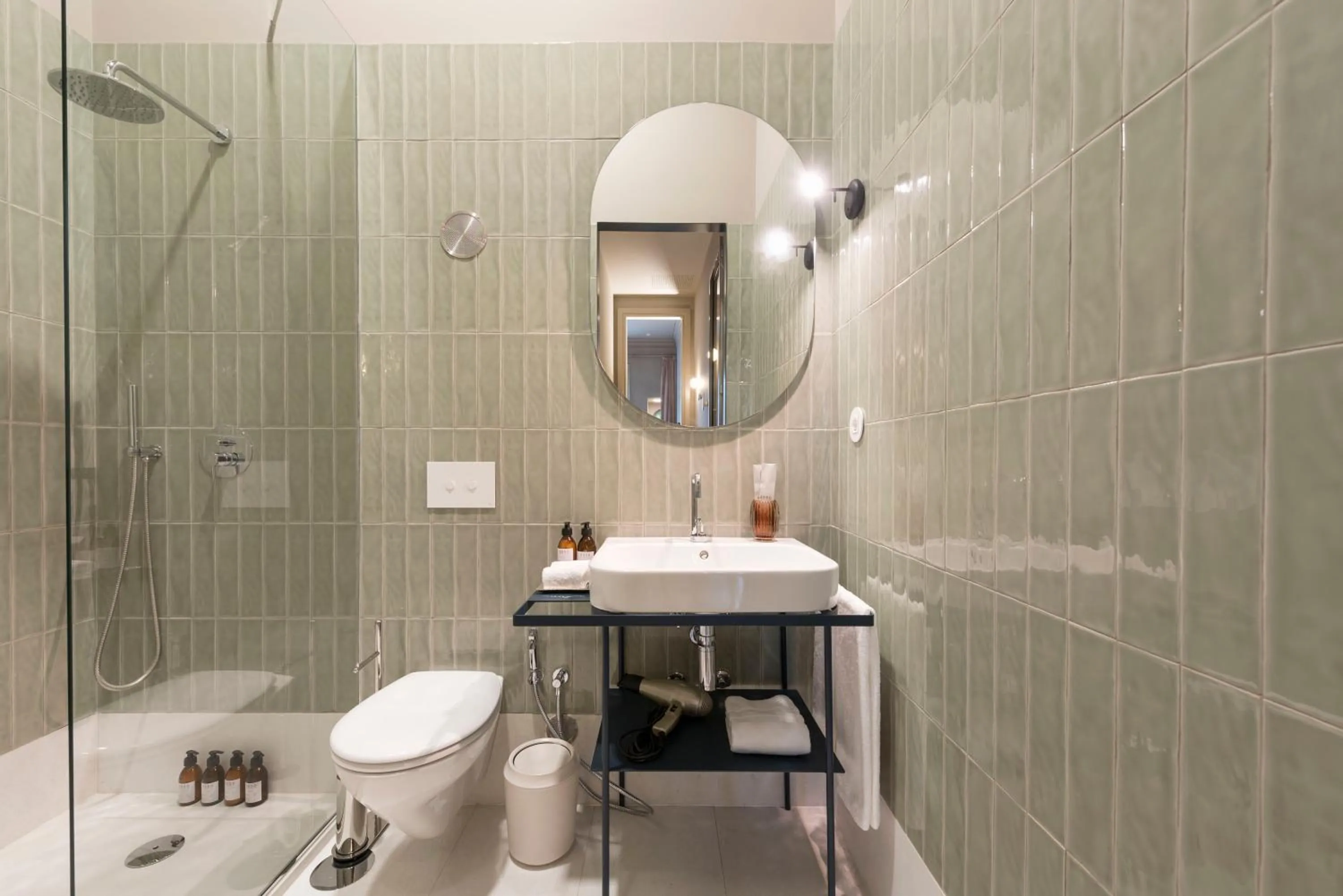 Bathroom in Jardins do Porto - by Unlock Hotels