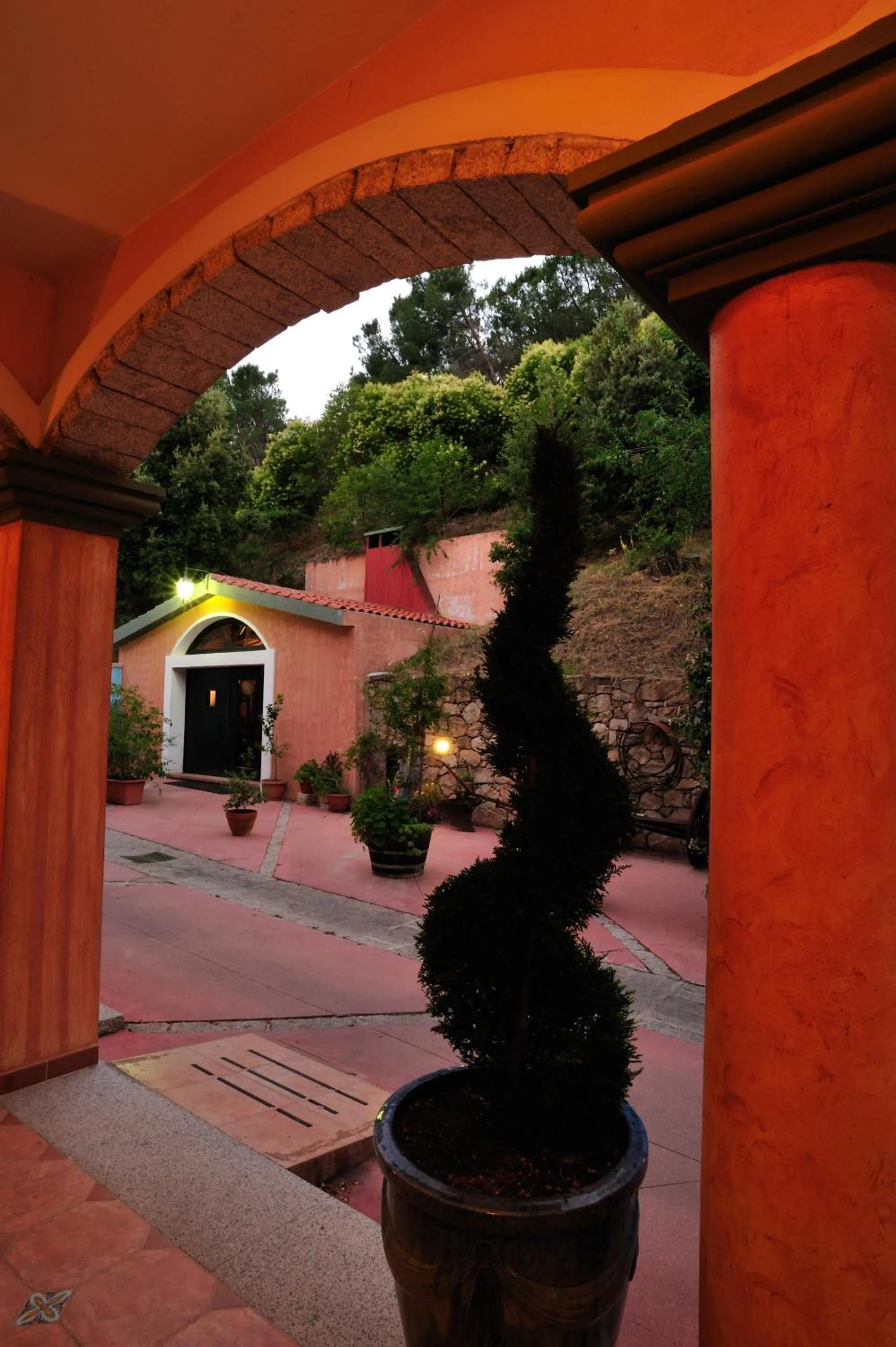 Facade/entrance in Hotel Su Lithu