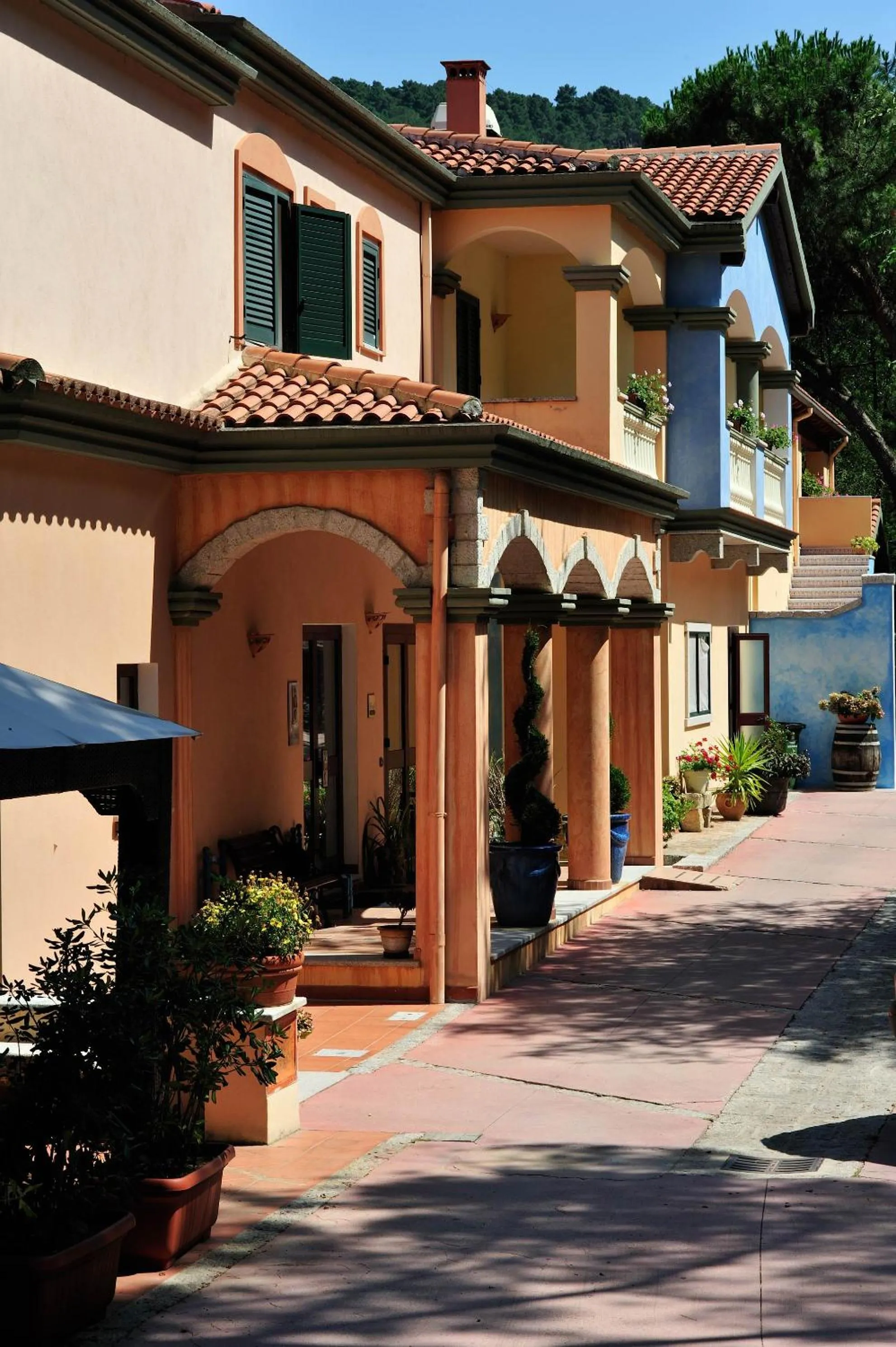 Patio in Hotel Su Lithu