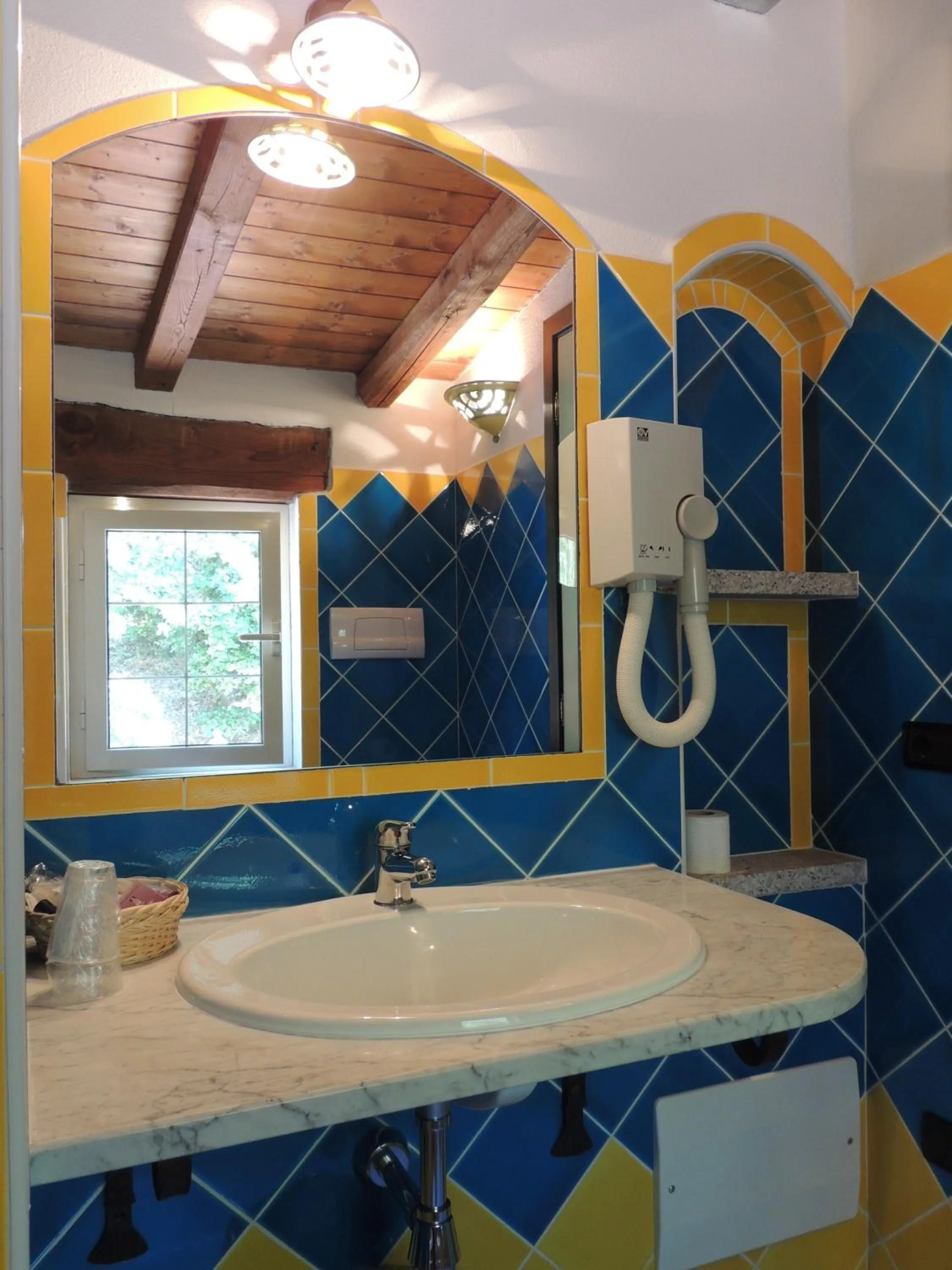 Bathroom in Hotel Su Lithu