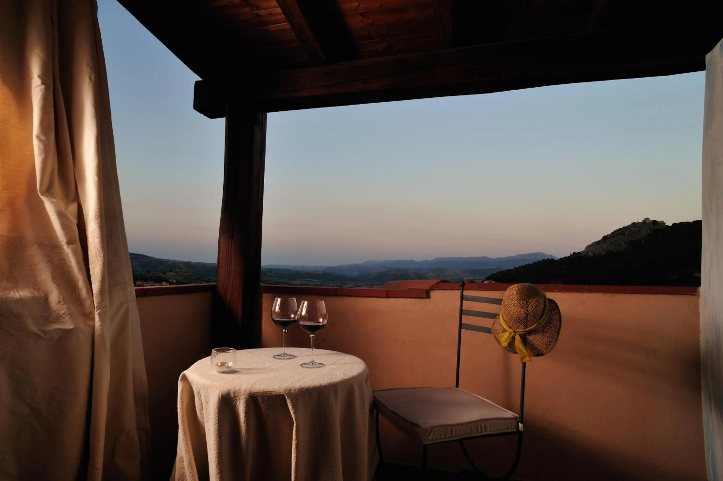 Balcony/Terrace in Hotel Su Lithu