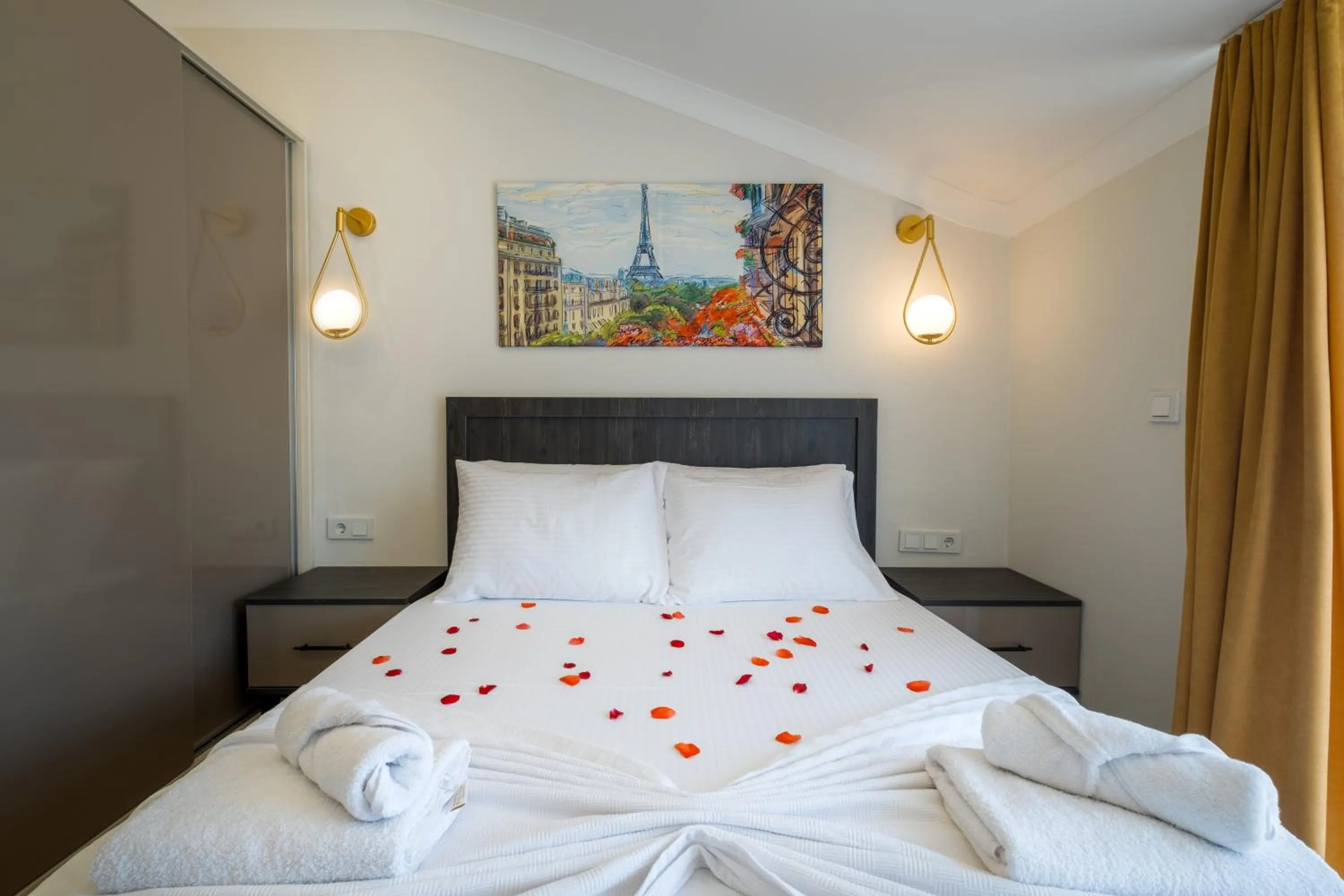 Bedroom in Tanrise City House