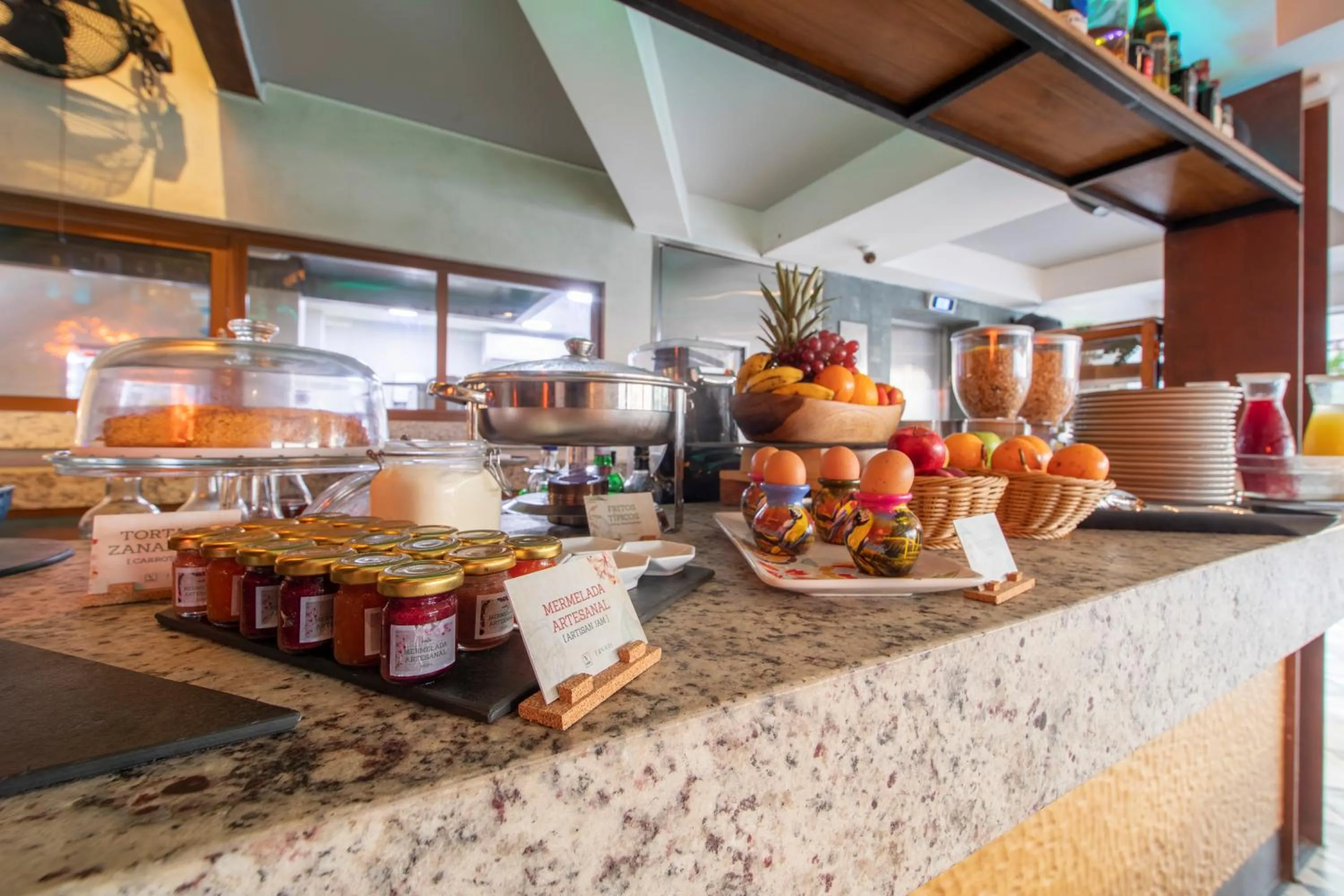 Restaurant/places to eat in Hotel Voilá Centro Histórico