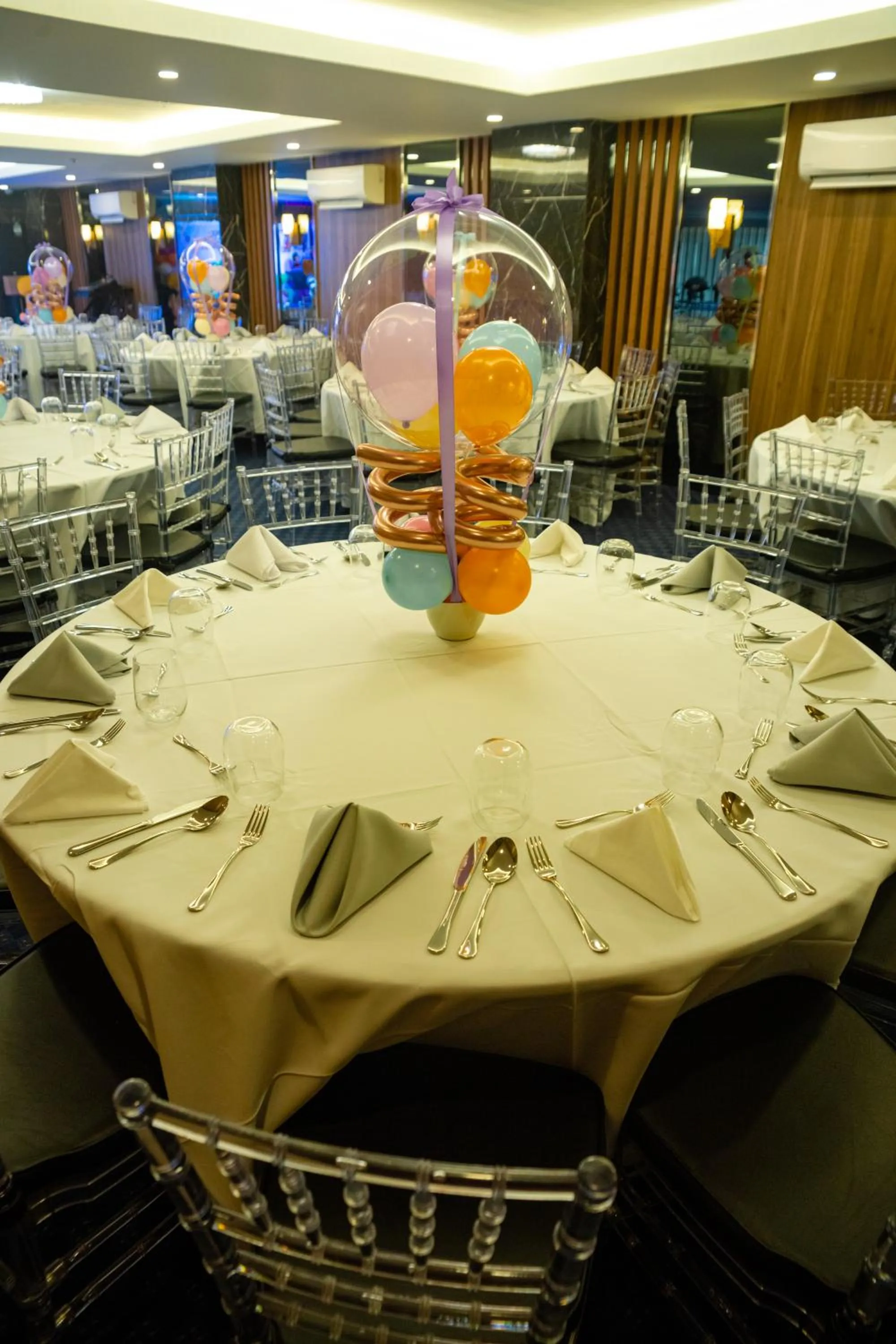 Banquet/Function facilities in El Vistra Hotel Angeles