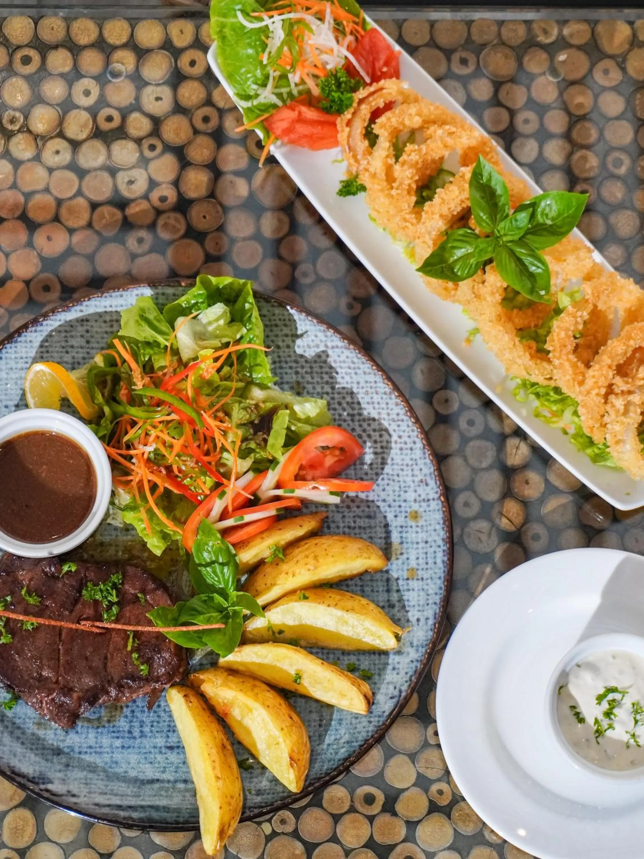 Food and drinks in El Vistra Hotel Angeles