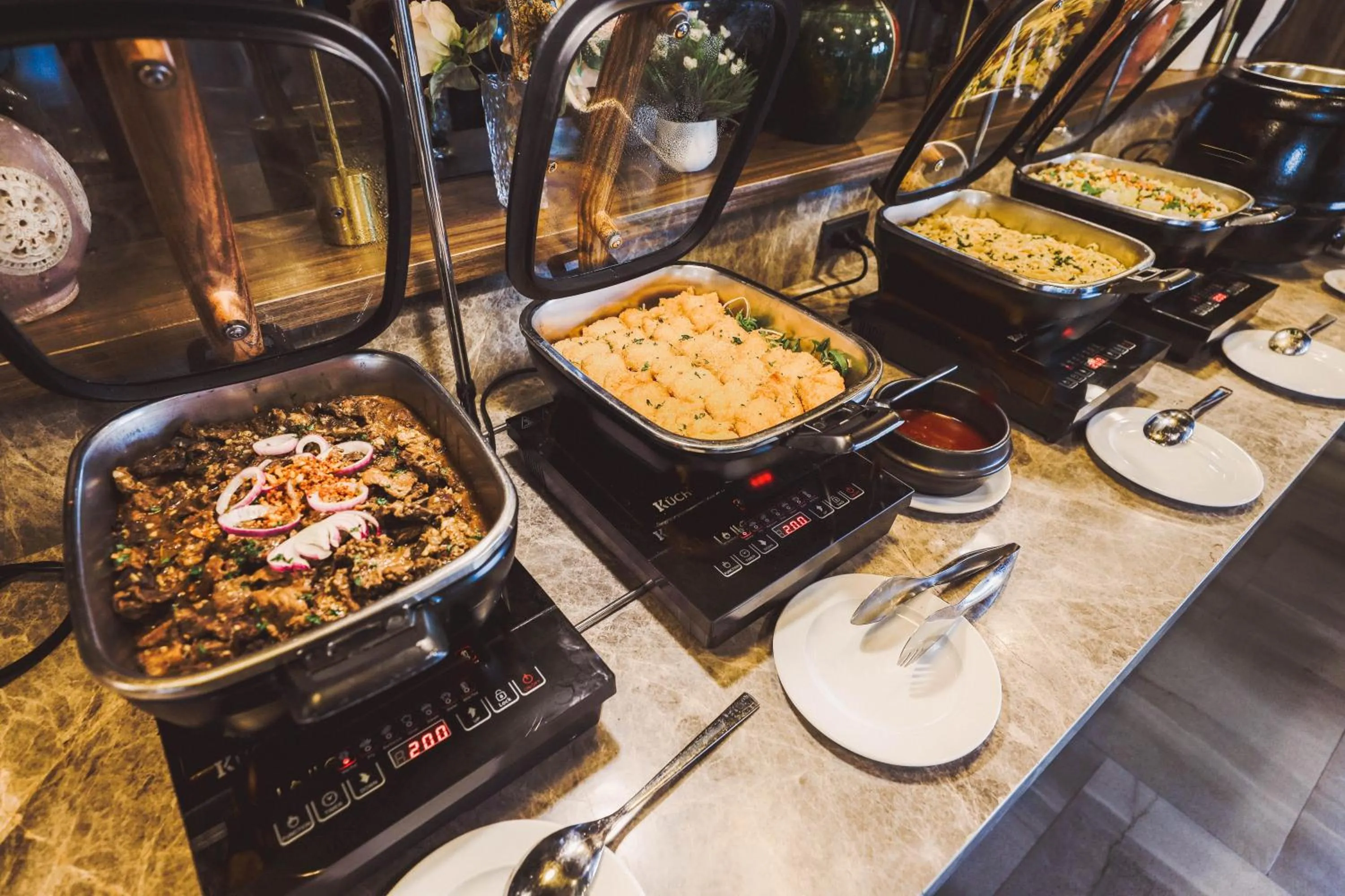 Breakfast in El Vistra Hotel Angeles