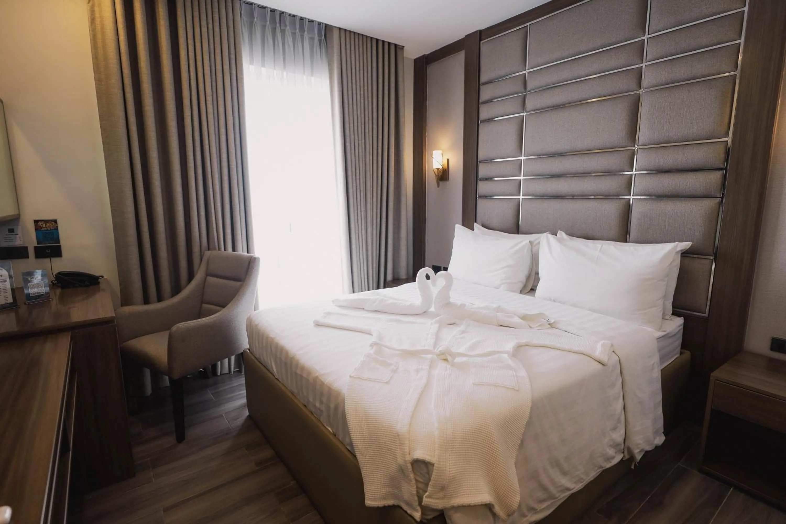 Bedroom, Bed in El Vistra Hotel Angeles