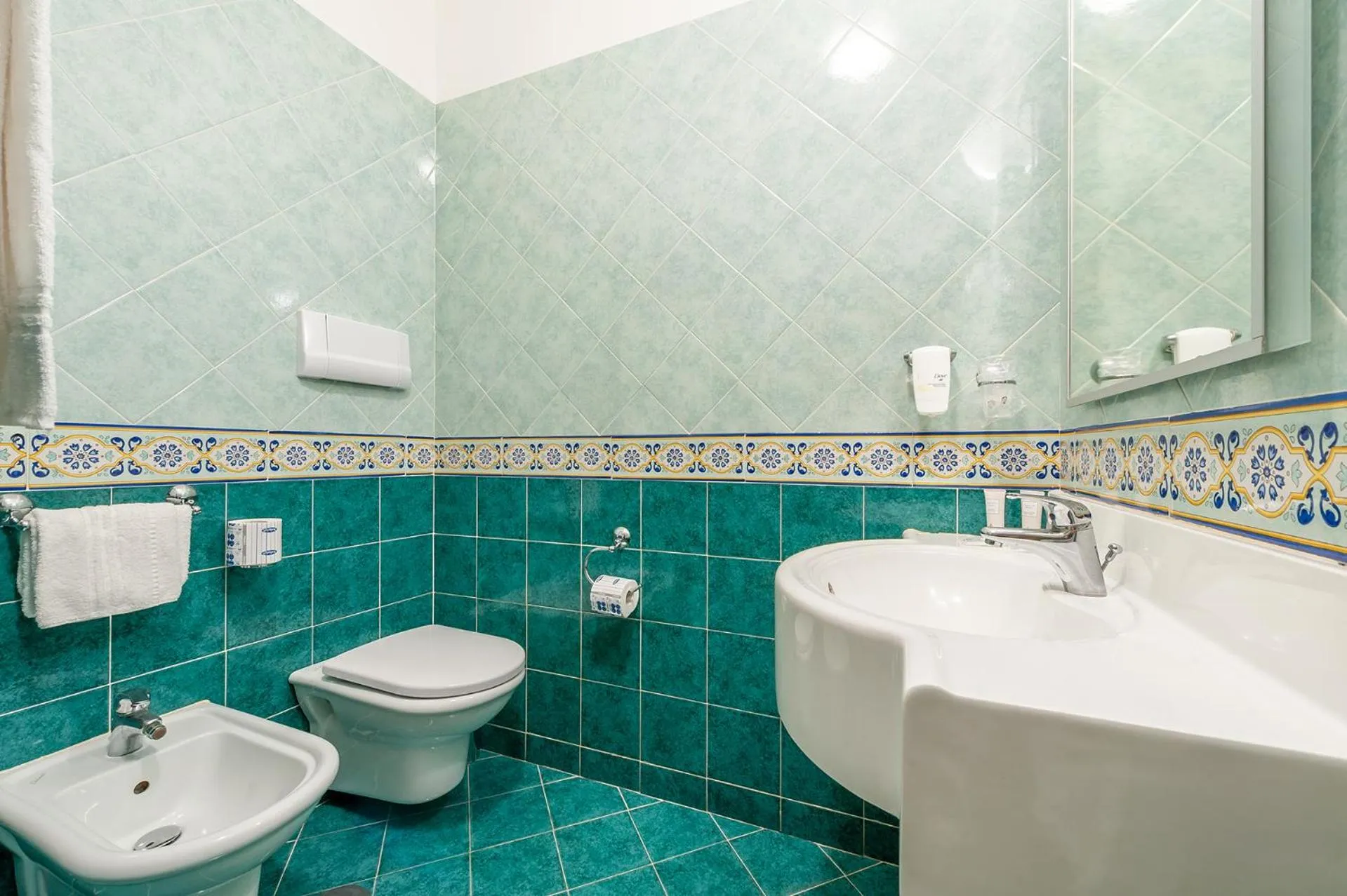 Toilet in Best Western Hotel La Conchiglia