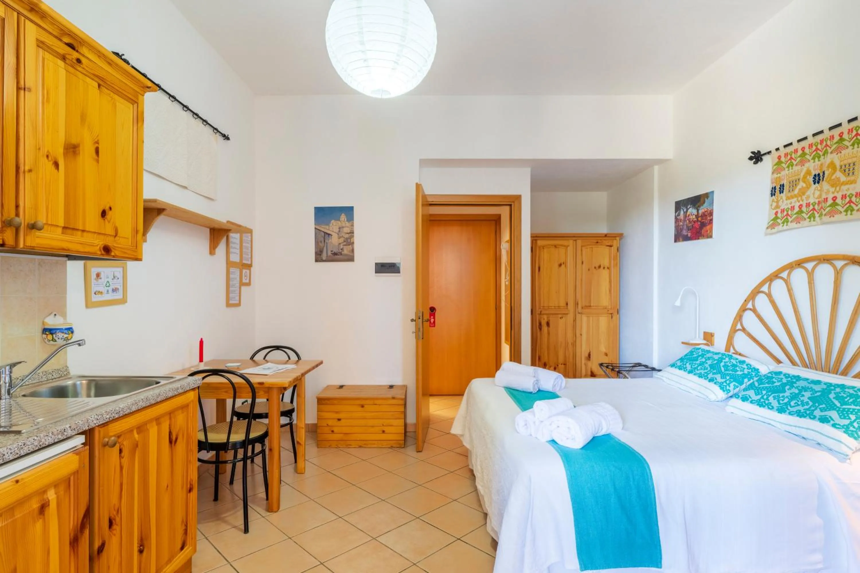 Bed in Domus De Janas Sul Mare