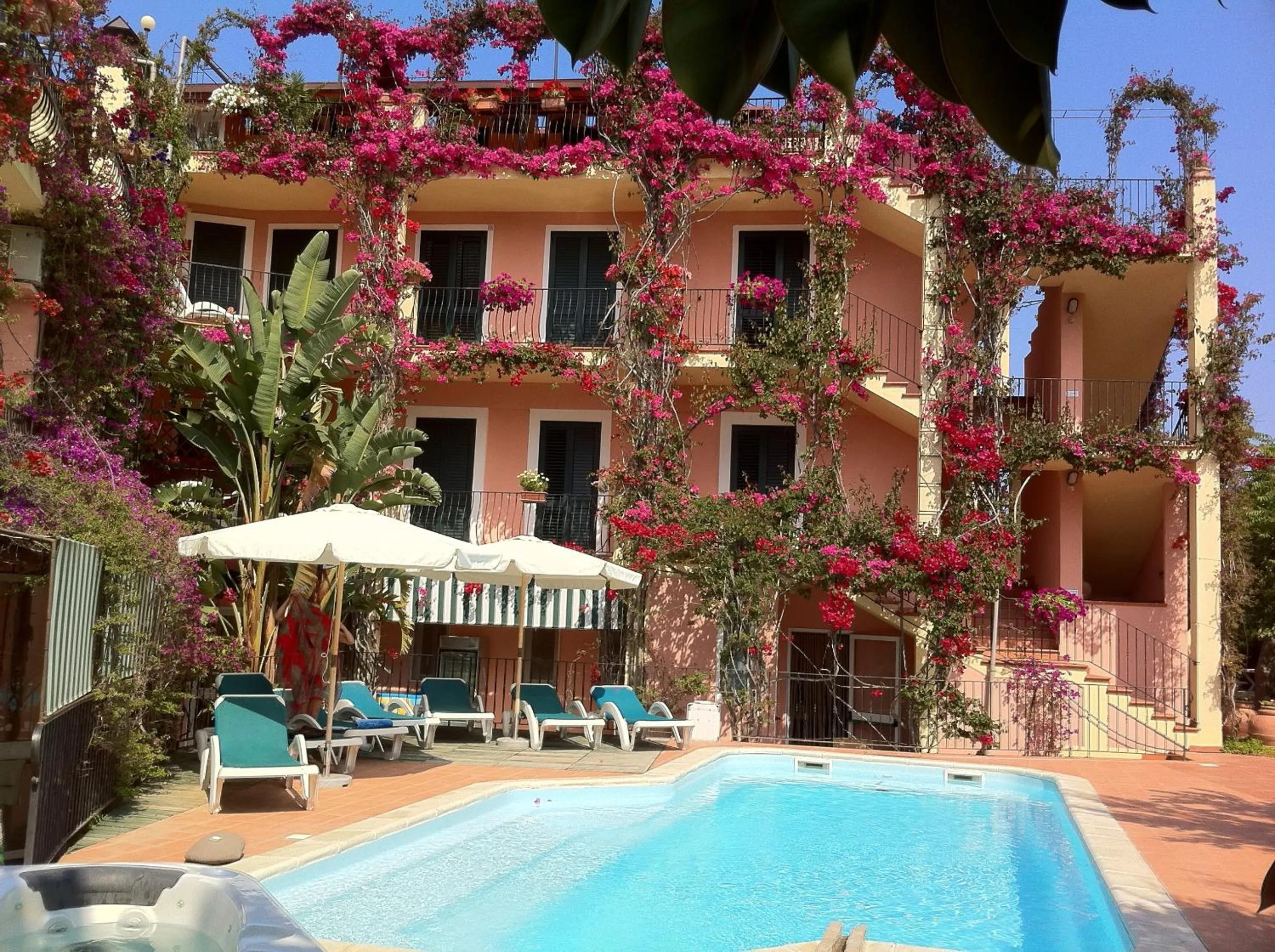 Swimming pool in Domus De Janas Sul Mare