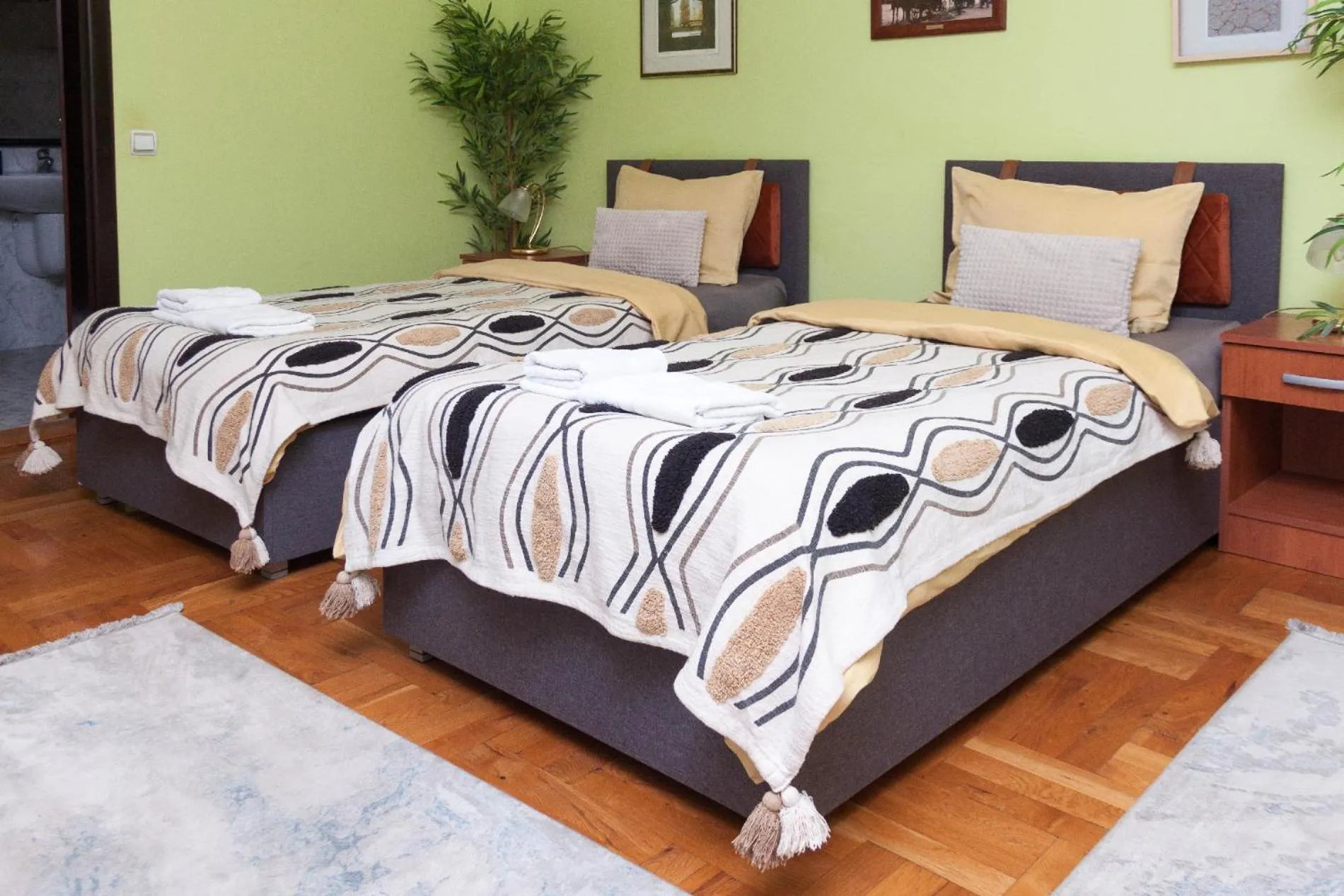 Standard Triple Room - single occupancy in Red Clay Apartments City Club