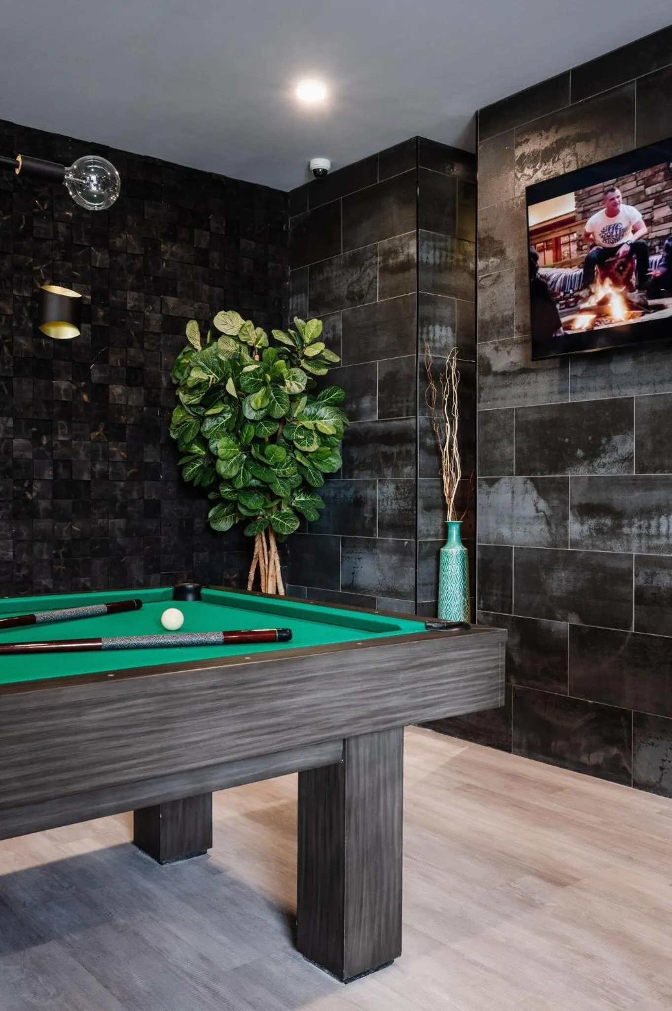 Billiard in Luxury Apartments by Hyatus at Pierpont