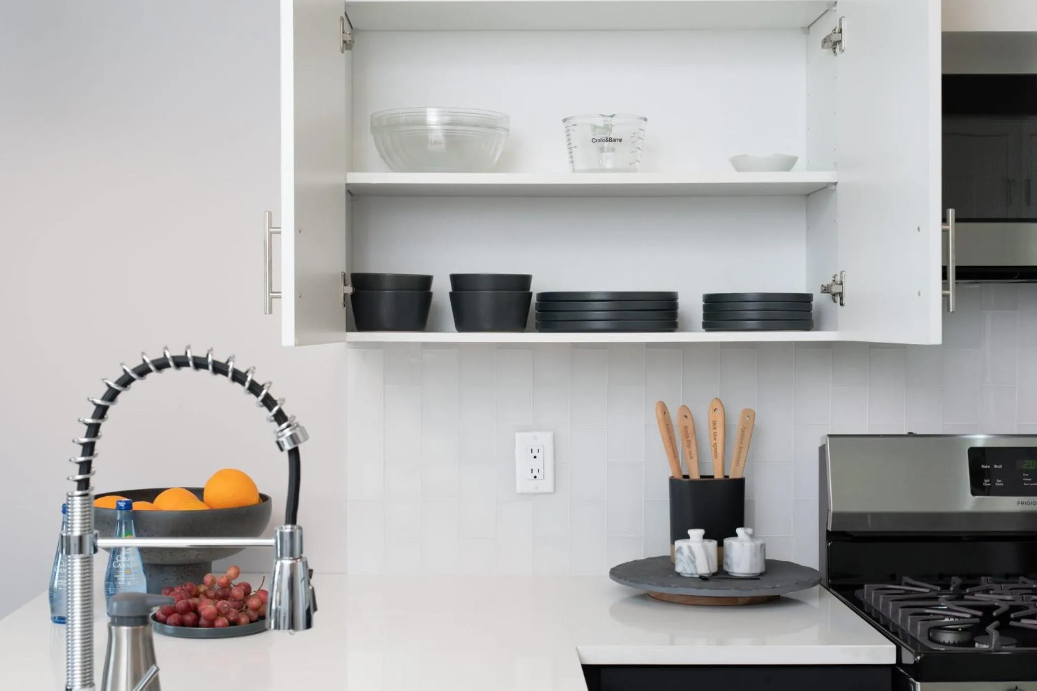 Kitchen or kitchenette in Luxury Apartments by Hyatus at Pierpont