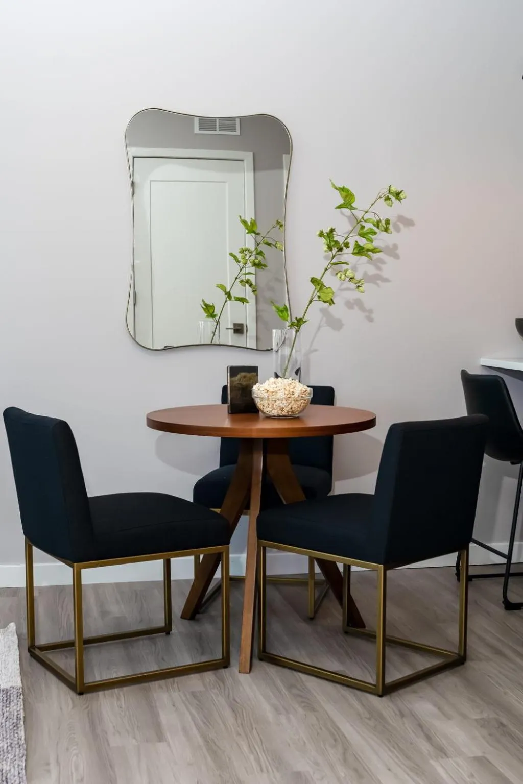 Dining area in Luxury Apartments by Hyatus at Pierpont