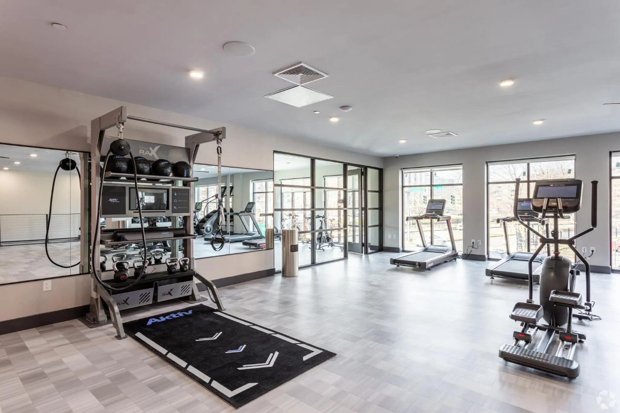 Fitness centre/facilities in Luxury Apartments by Hyatus at Pierpont