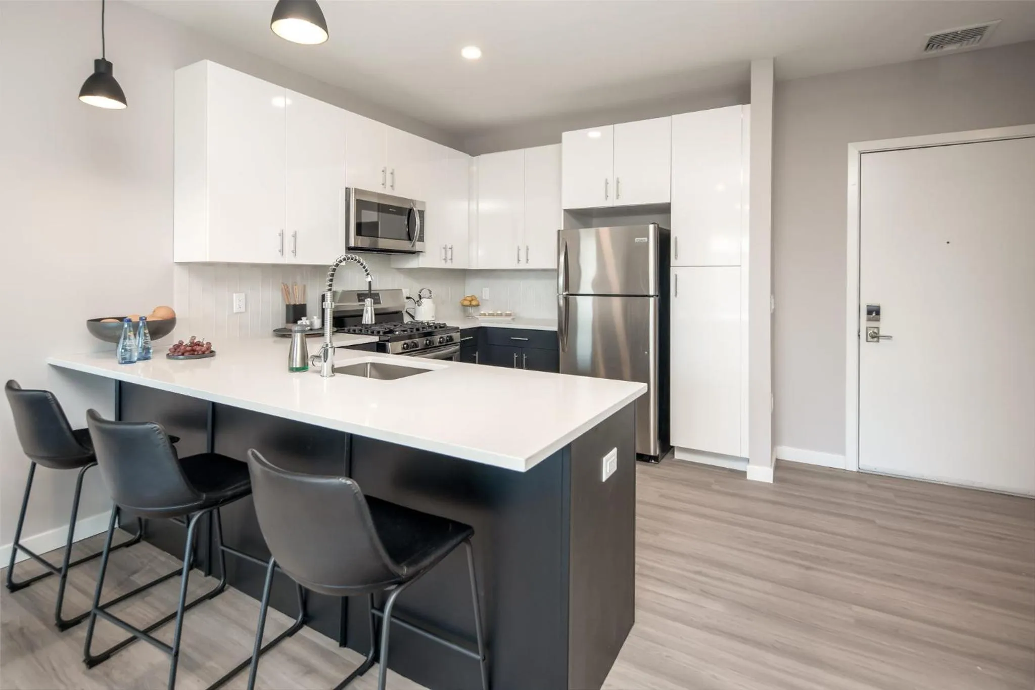 Kitchen or kitchenette in Luxury Apartments by Hyatus at Pierpont