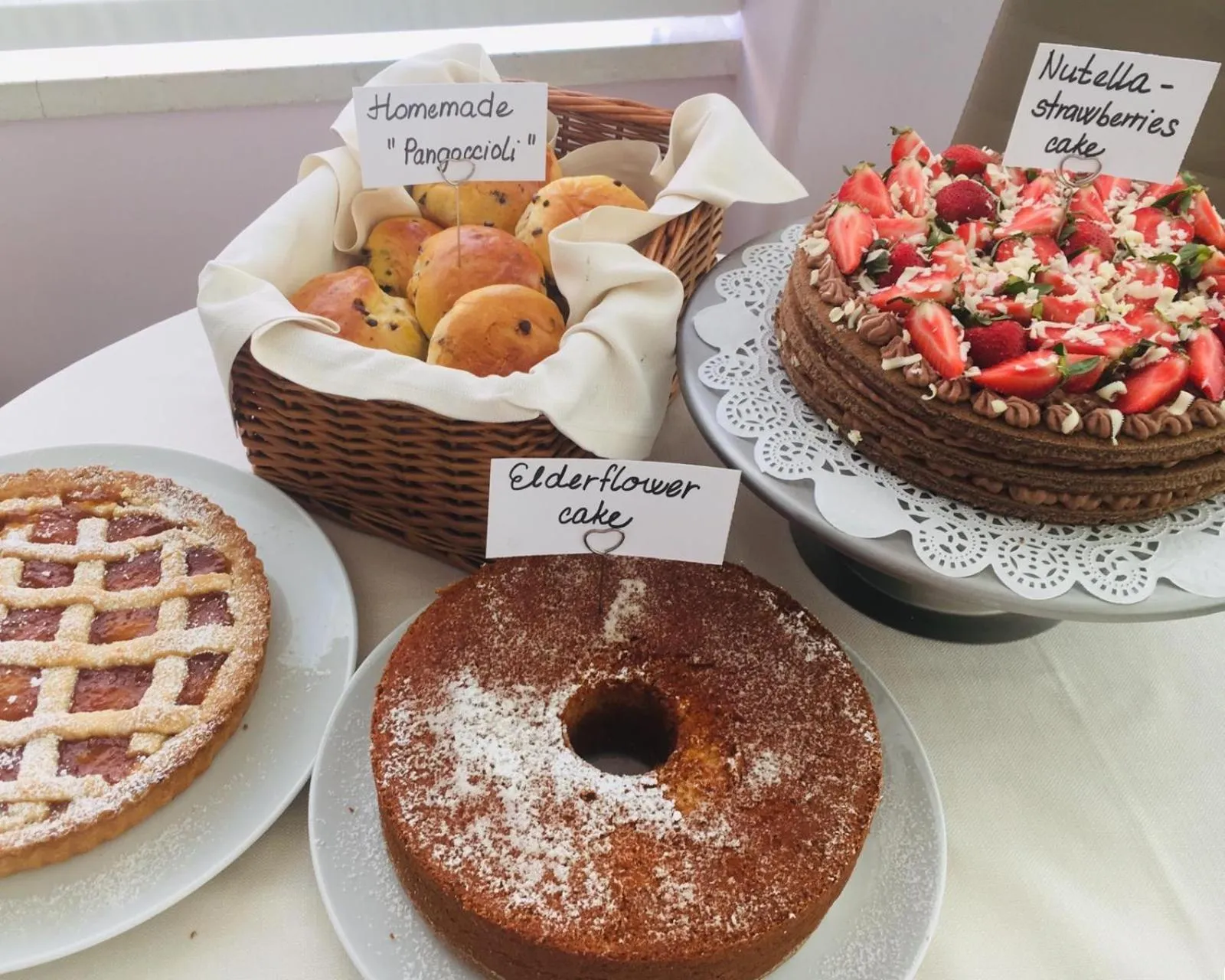 Food and drinks in Hotel Jet