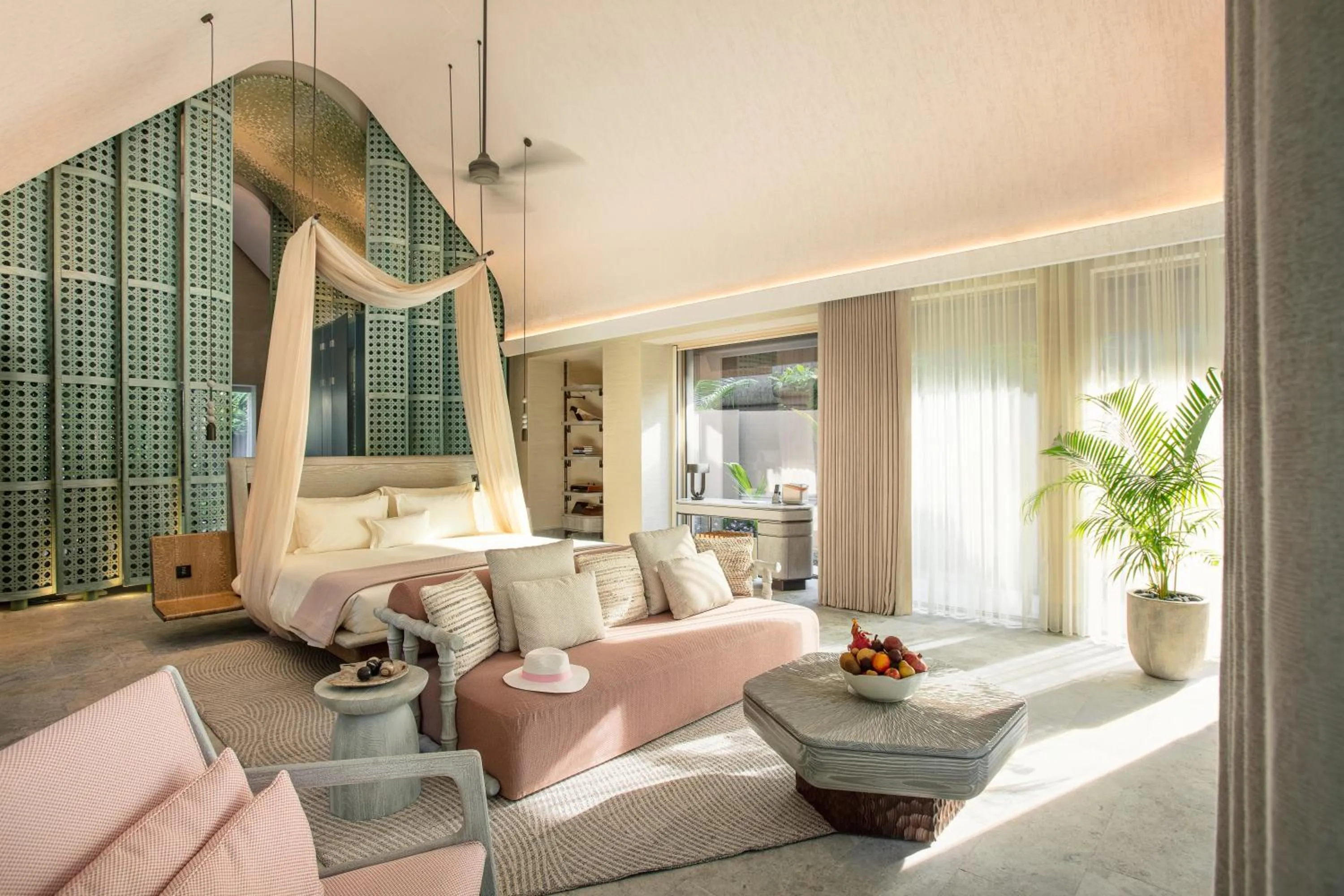 Bedroom in JOALI BEING