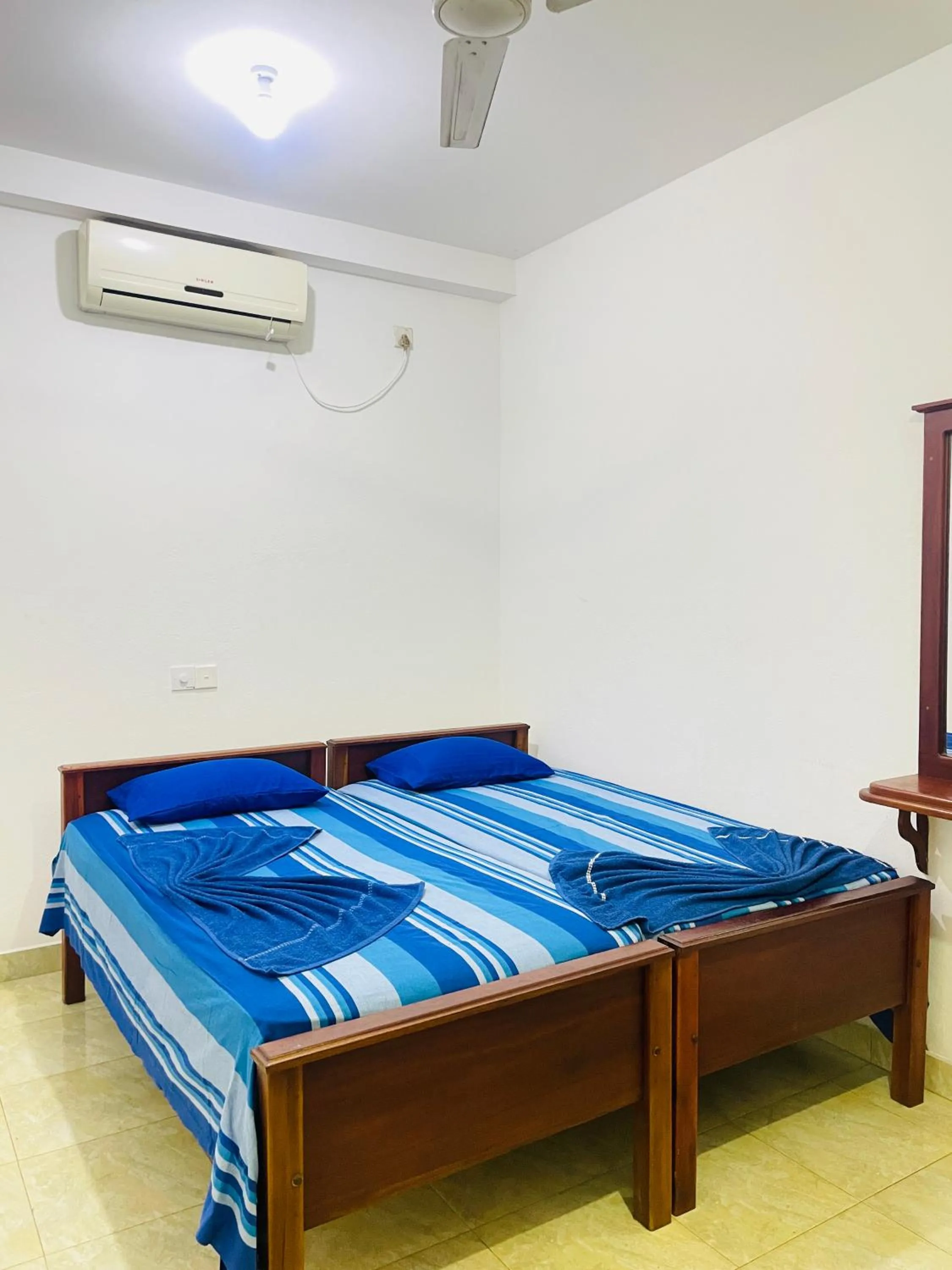 Deluxe Double Room in White House Holiday Resort