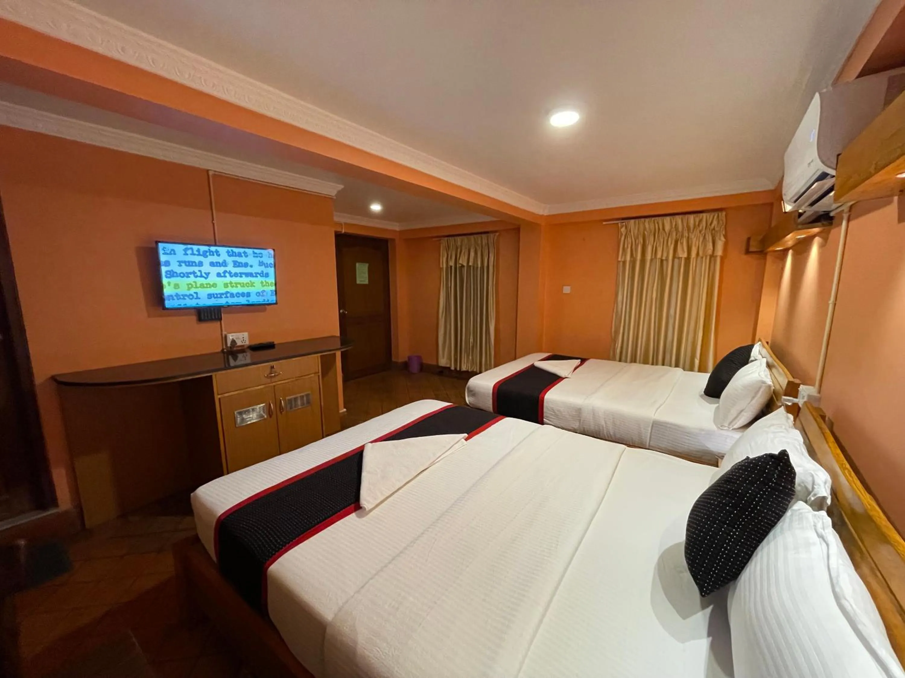 Bedroom, Bed in Hotel Empire & Rooftop Restaurant