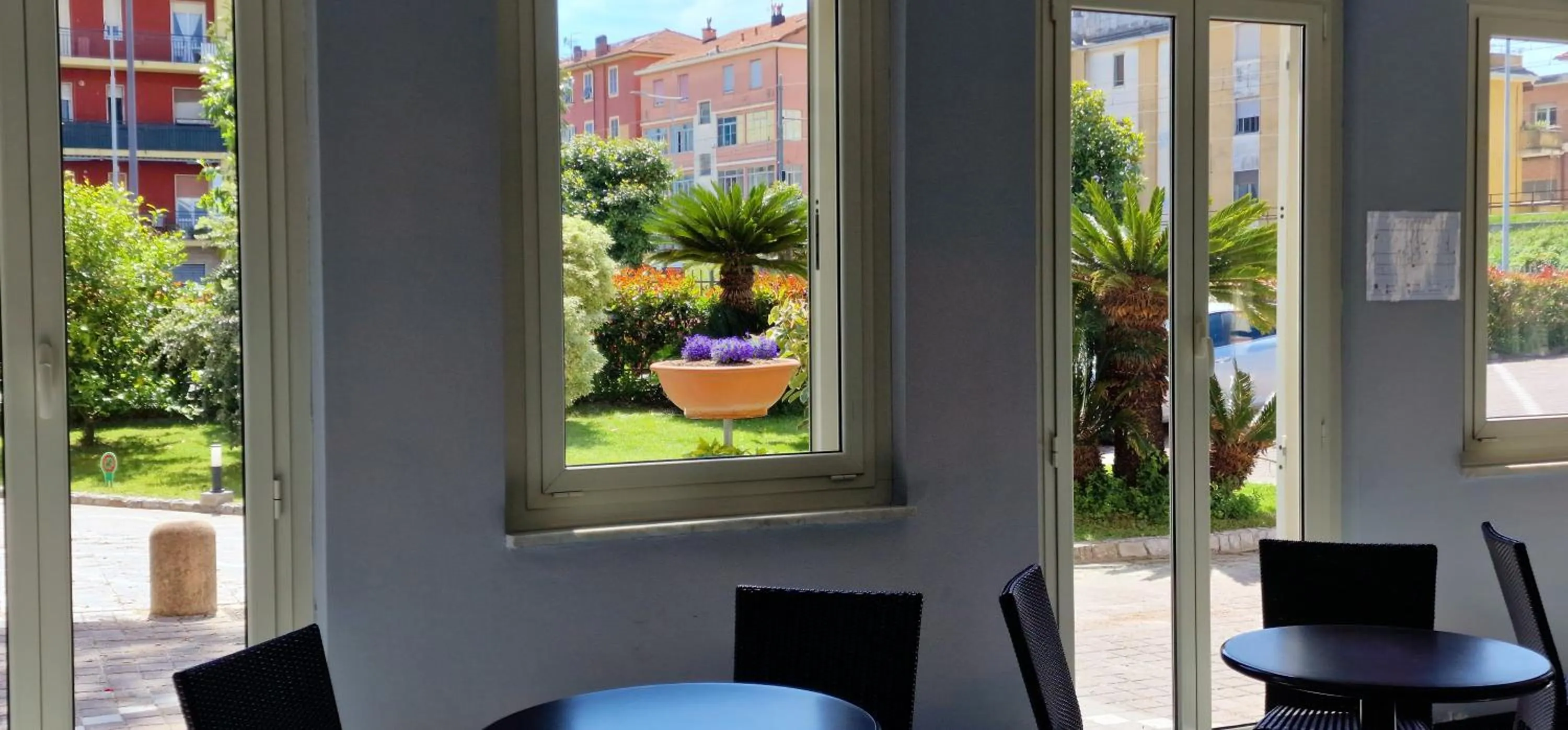 Garden in Hotel Sud Est by Fam Rossetti