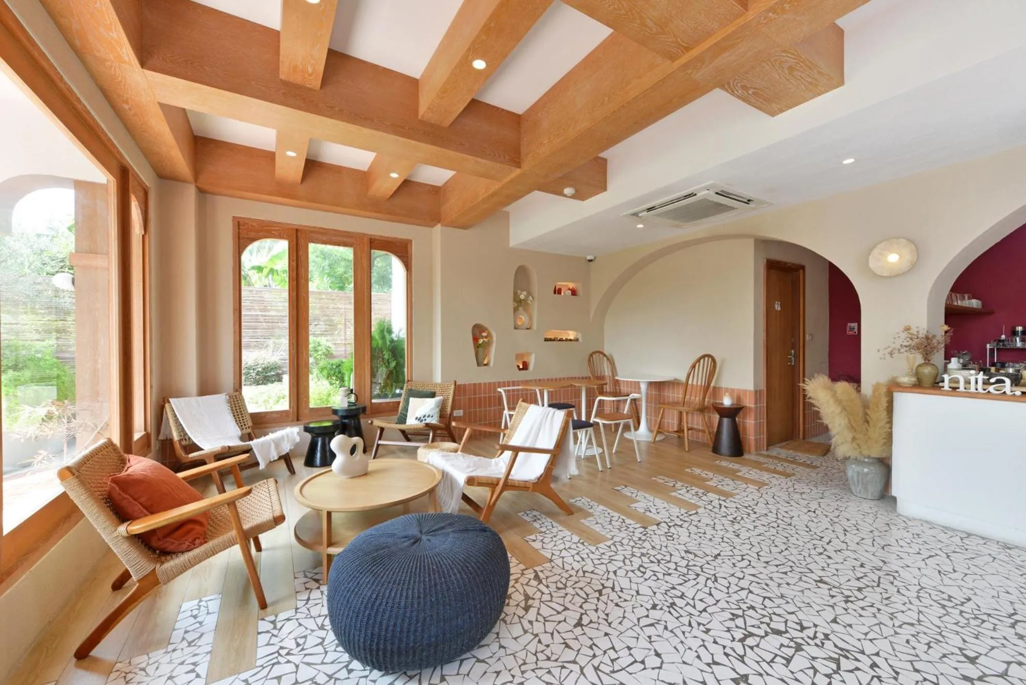 Restaurant/places to eat in VST Punnawithi