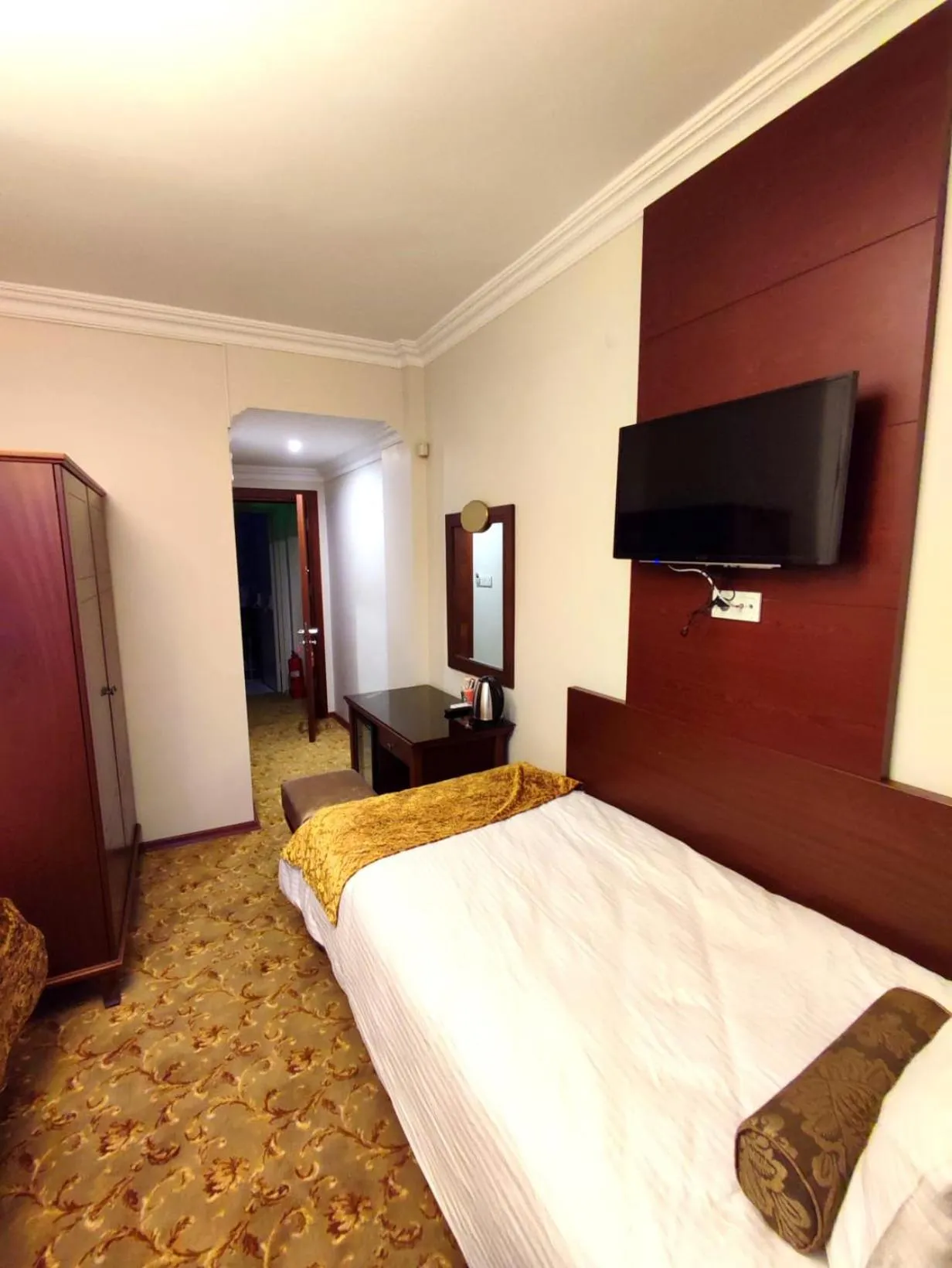 Photo of the whole room, Bed in HOTEL EURO DIAMOND