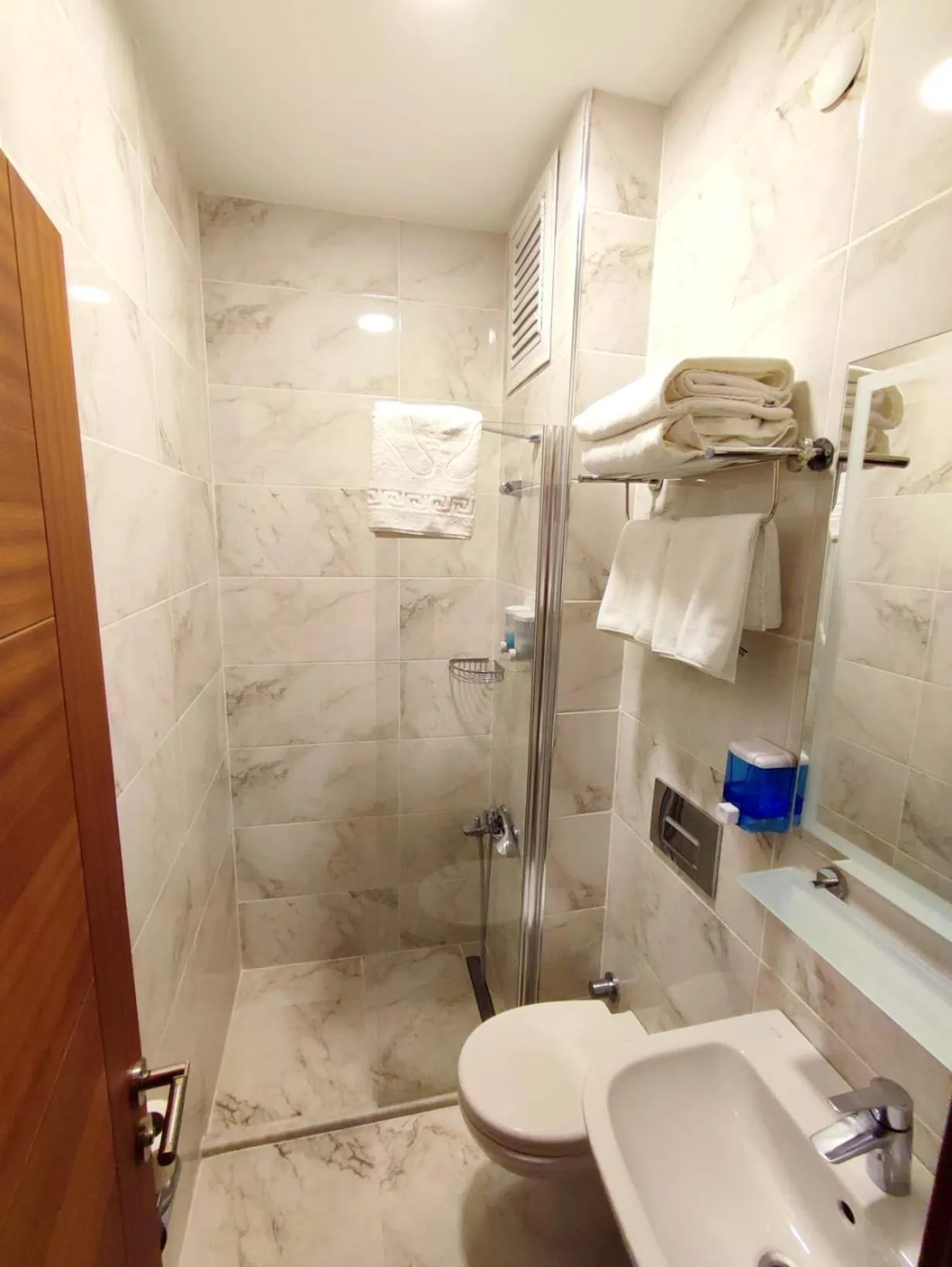 Bathroom in HOTEL EURO DIAMOND