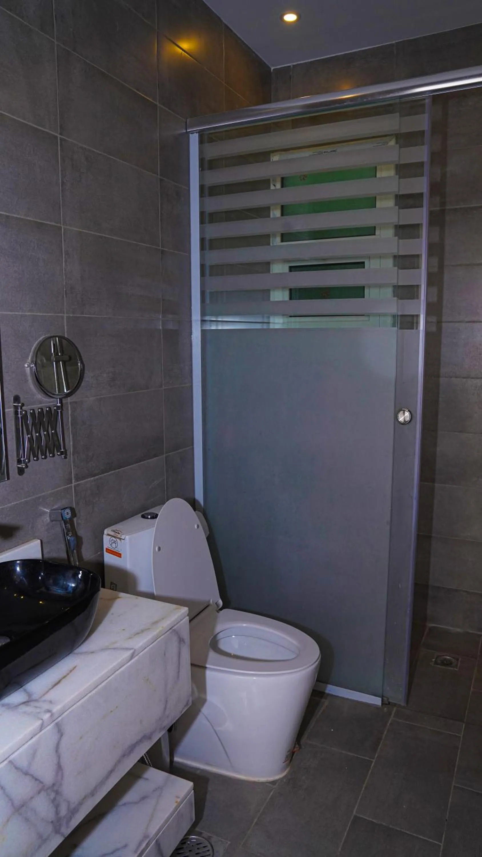 Clowzer Serviced Apartments