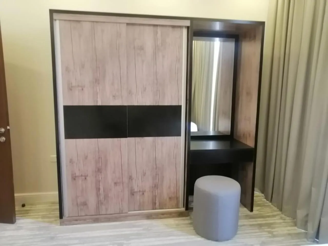 Clowzer Serviced Apartments