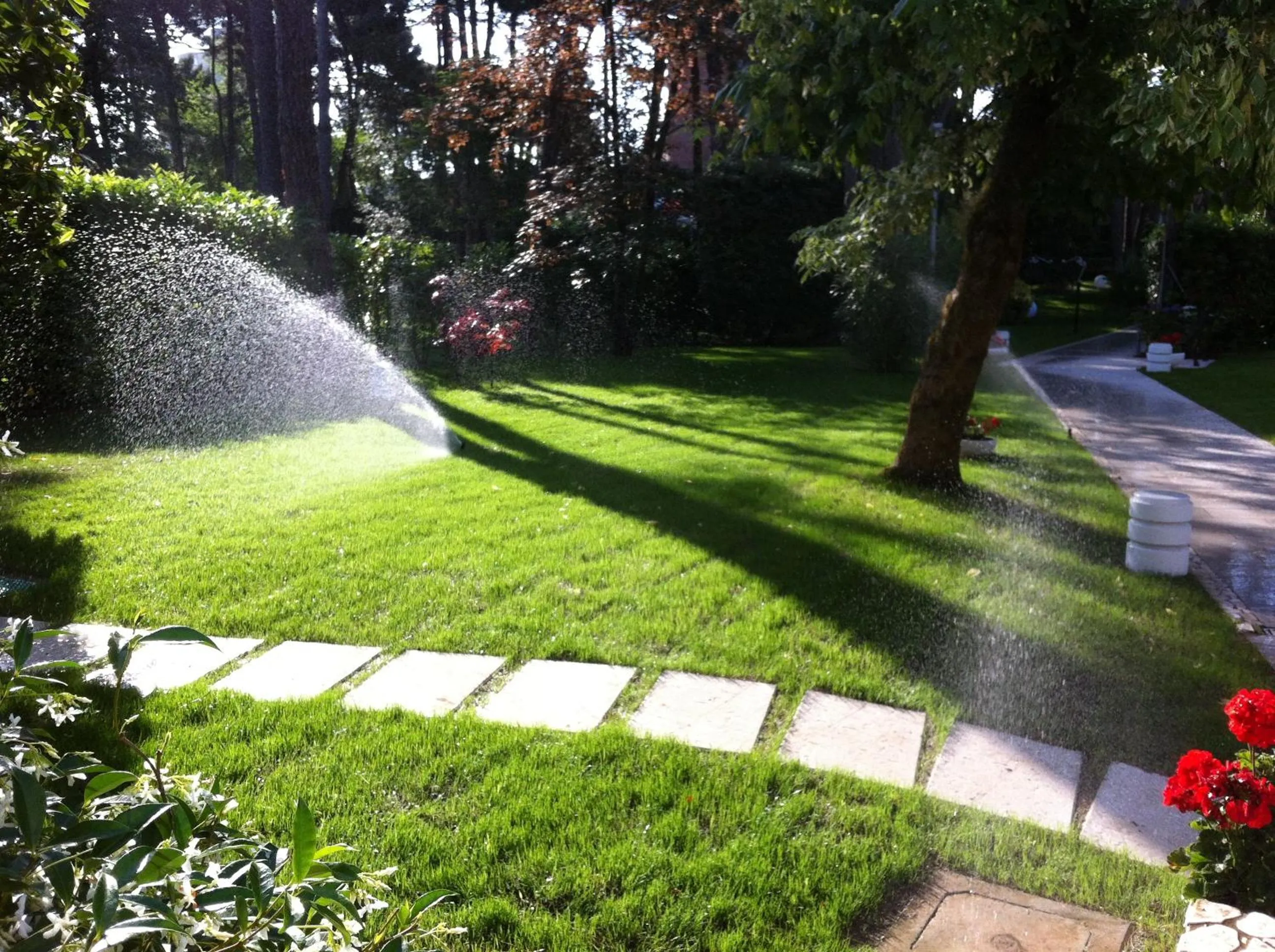 Garden in Hotel Eurovil Garni