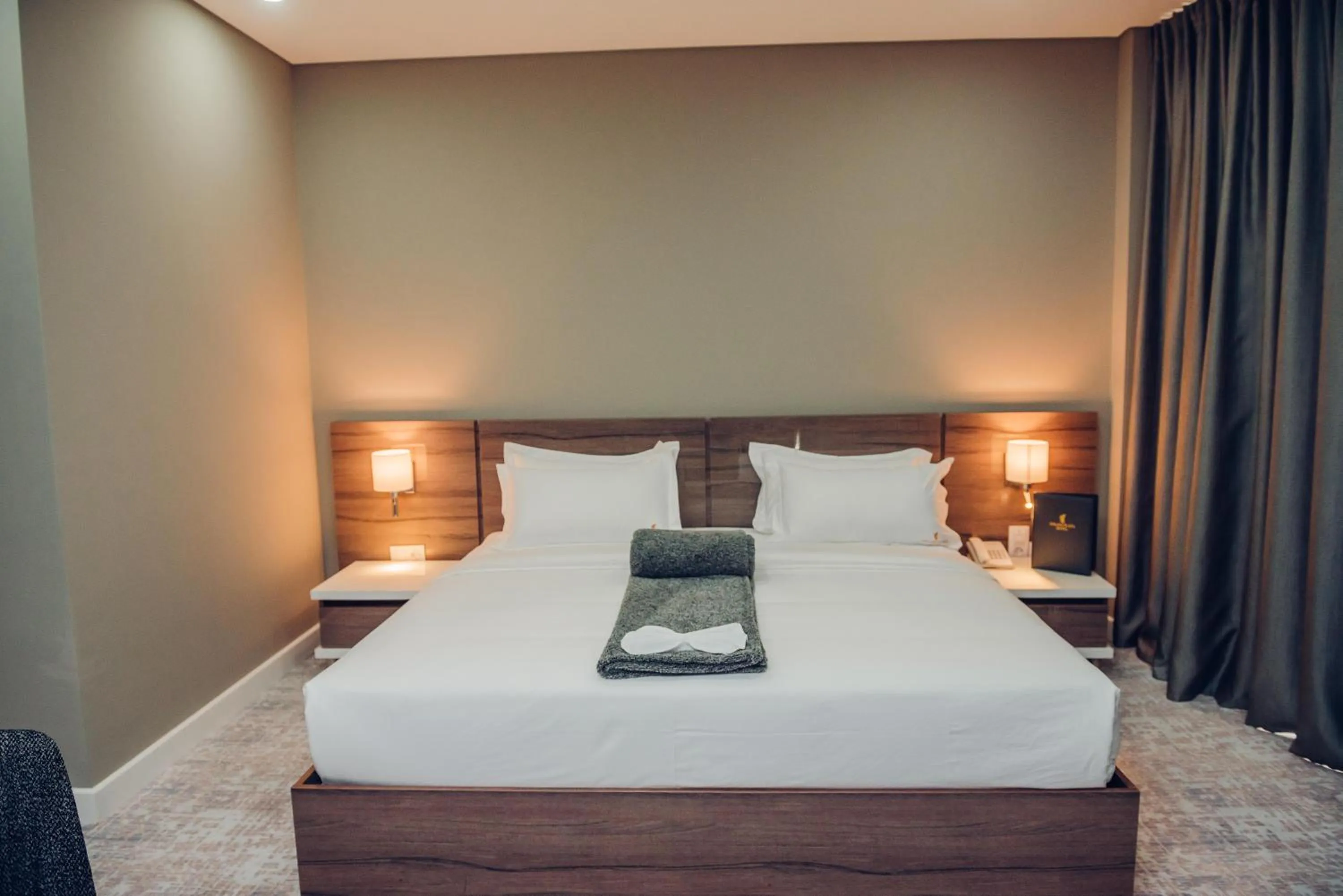 Bed in Polana Plaza Hotel