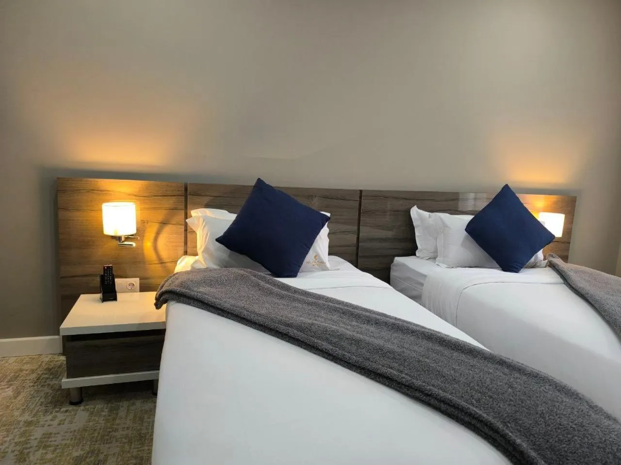 Bed in Polana Plaza Hotel