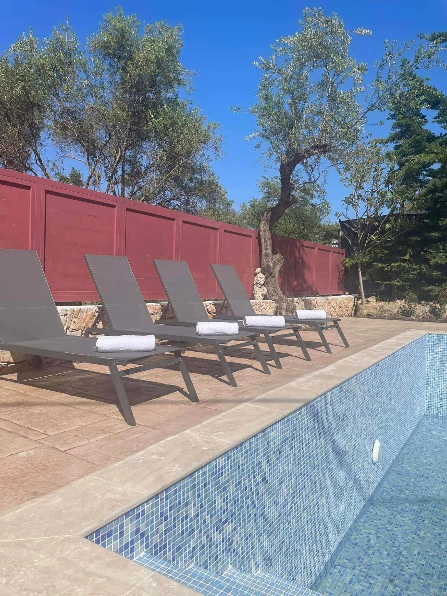 Nissi Collection Rooms