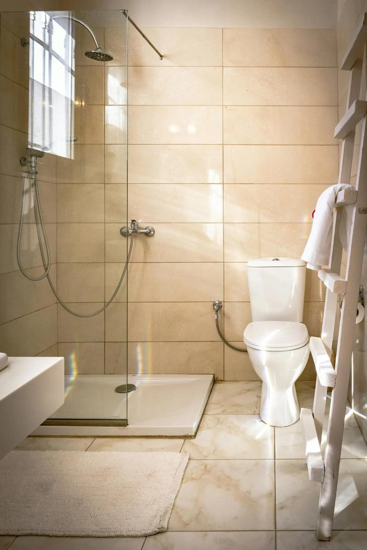 Nissi Collection Rooms