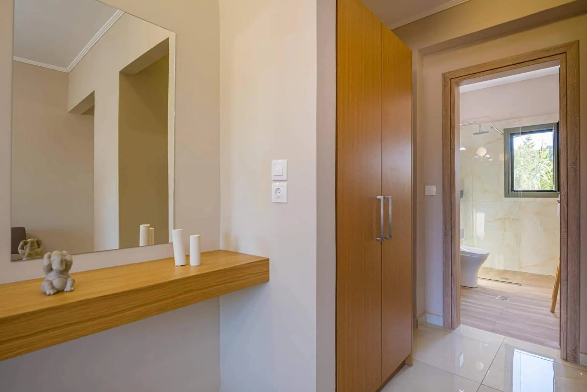 Nissi Collection Rooms