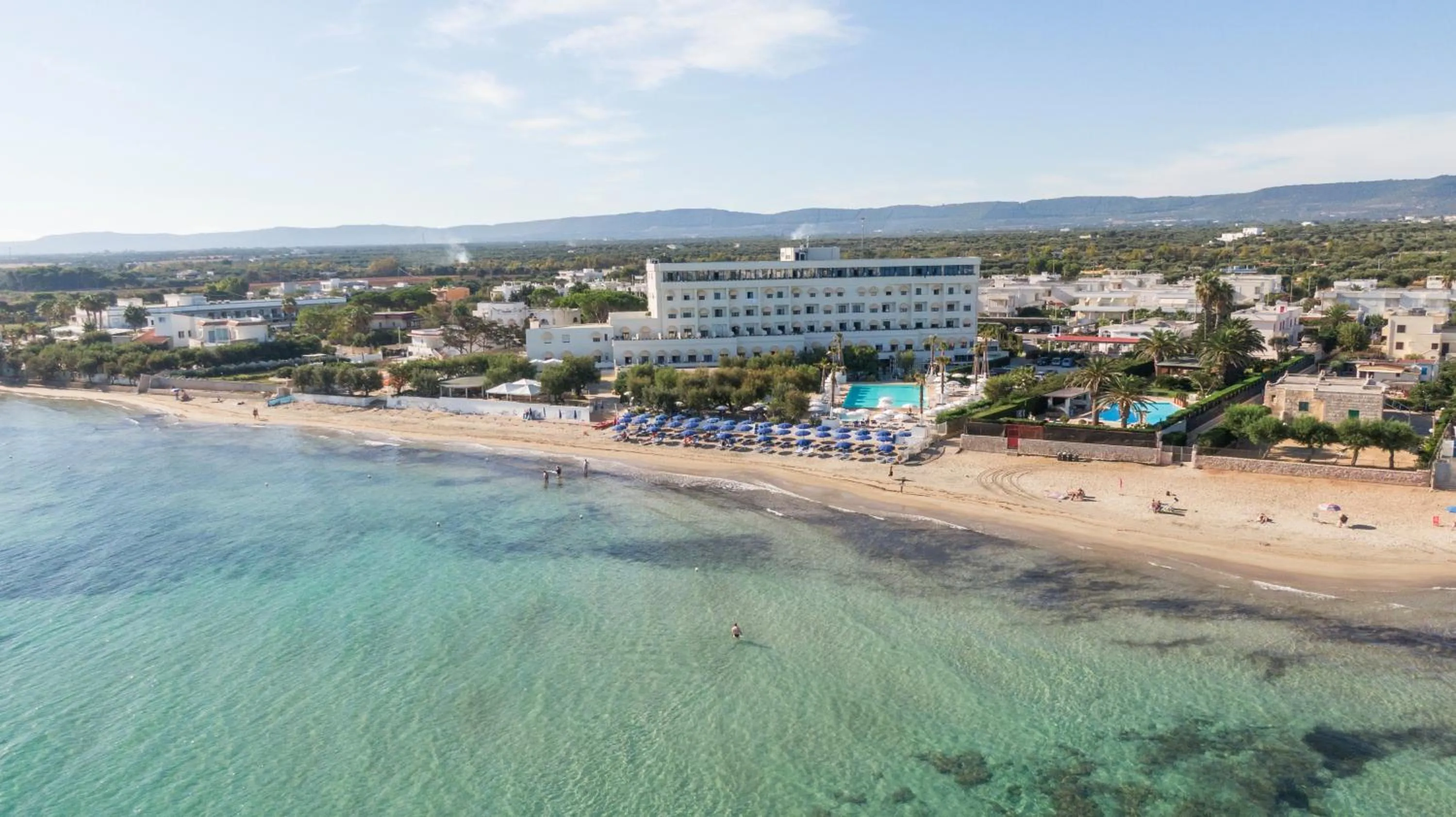 Property building in Hotel Del Levante