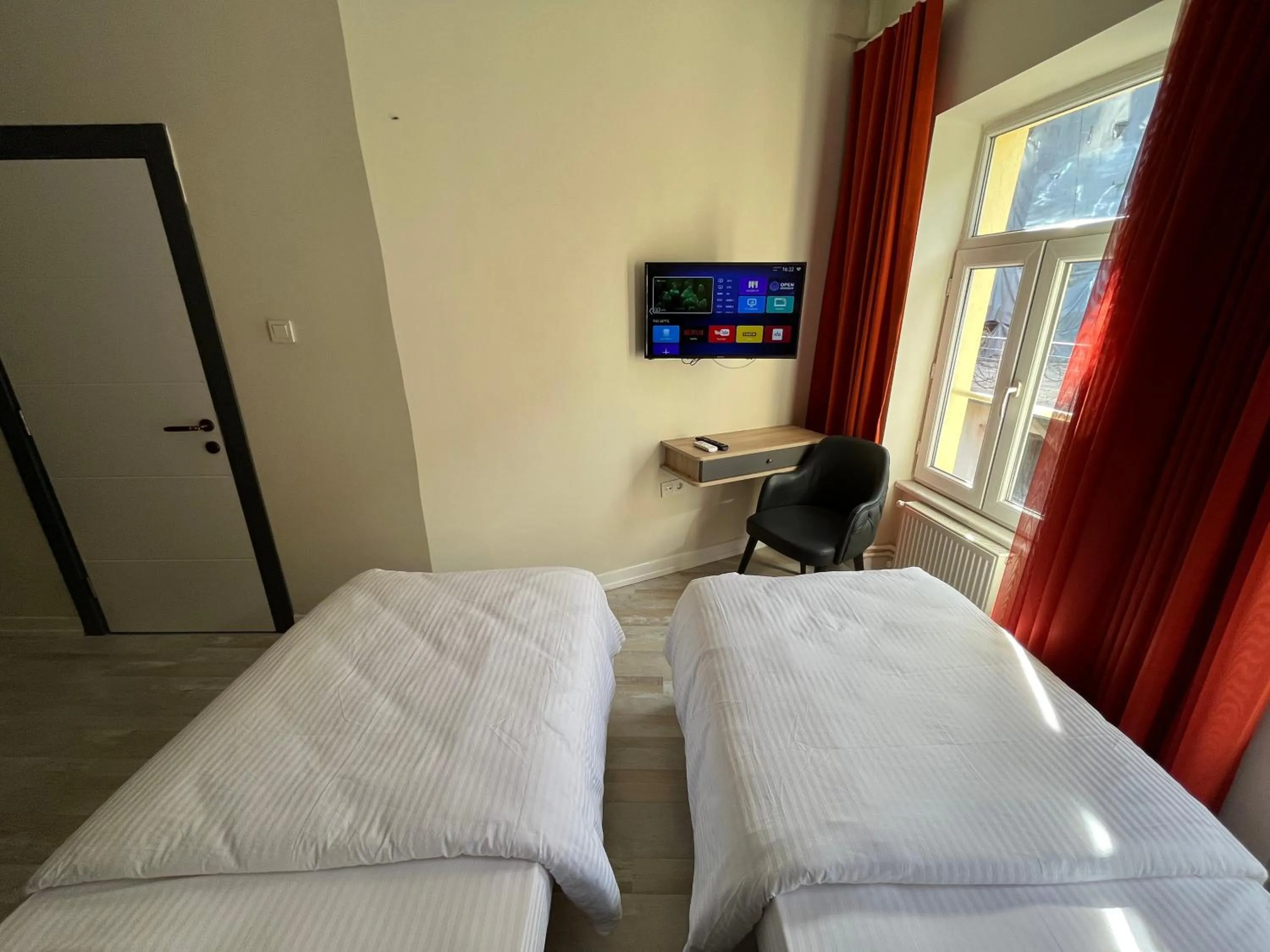 Bed in Genoa Port Hotel