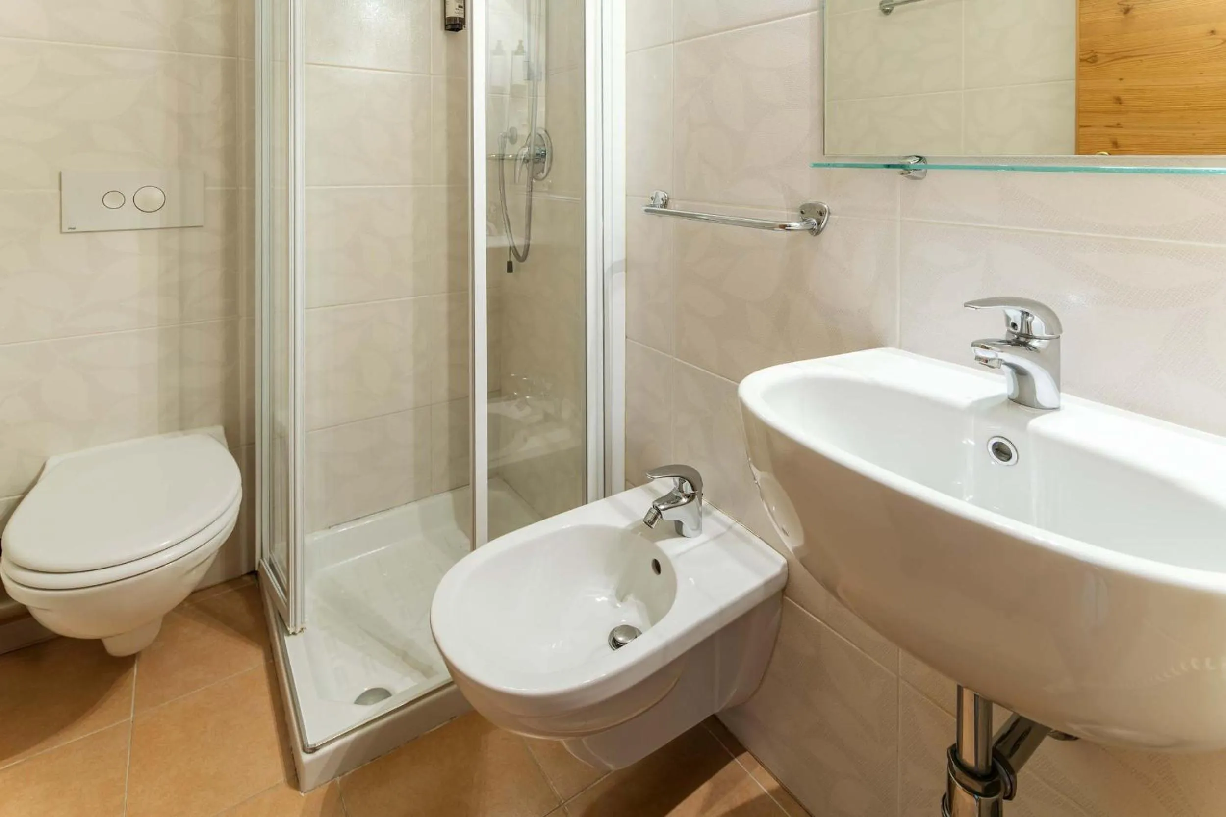 Bathroom in Hotel Olimpia