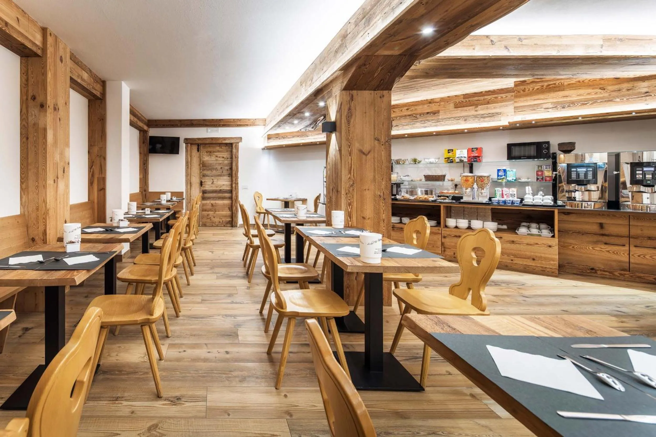 Breakfast in Hotel Olimpia