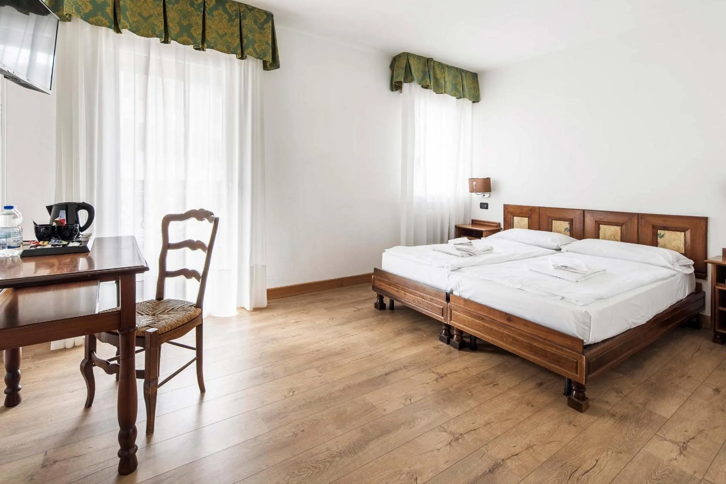 Photo of the whole room, Bed in Hotel Olimpia