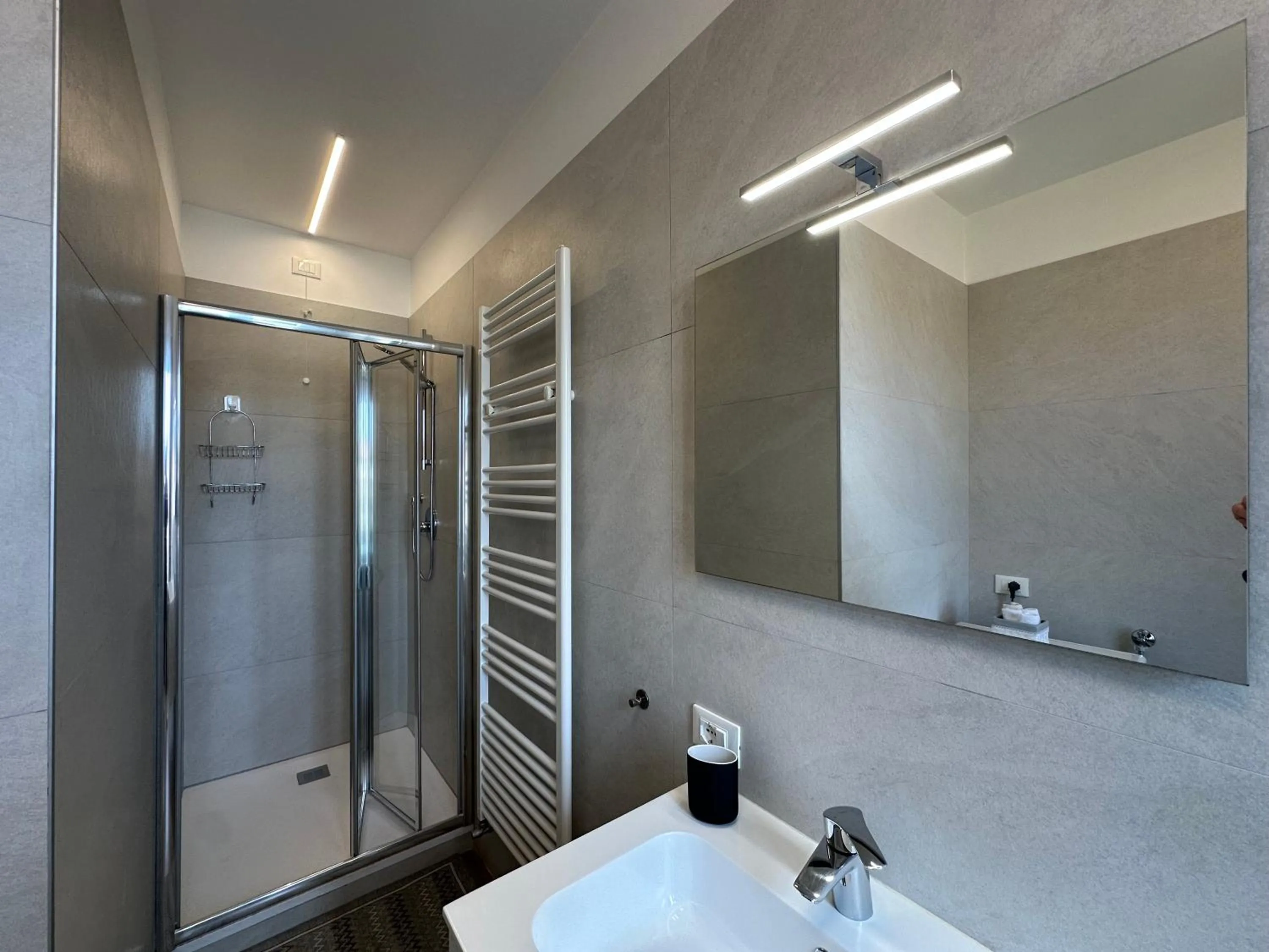 Shower in Ca' D'Agostino